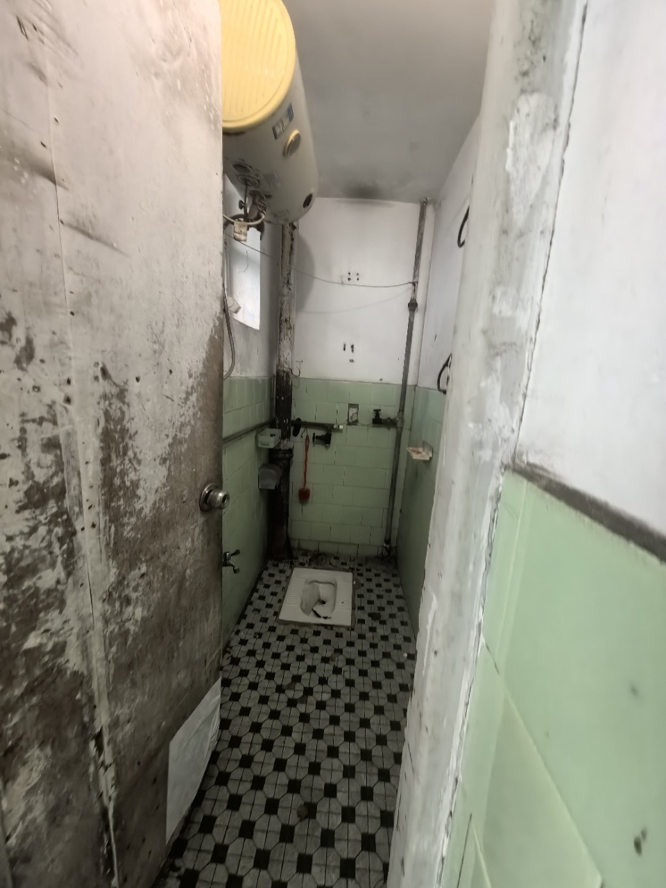 甸花新村  3室2厅1卫    59.0万客厅