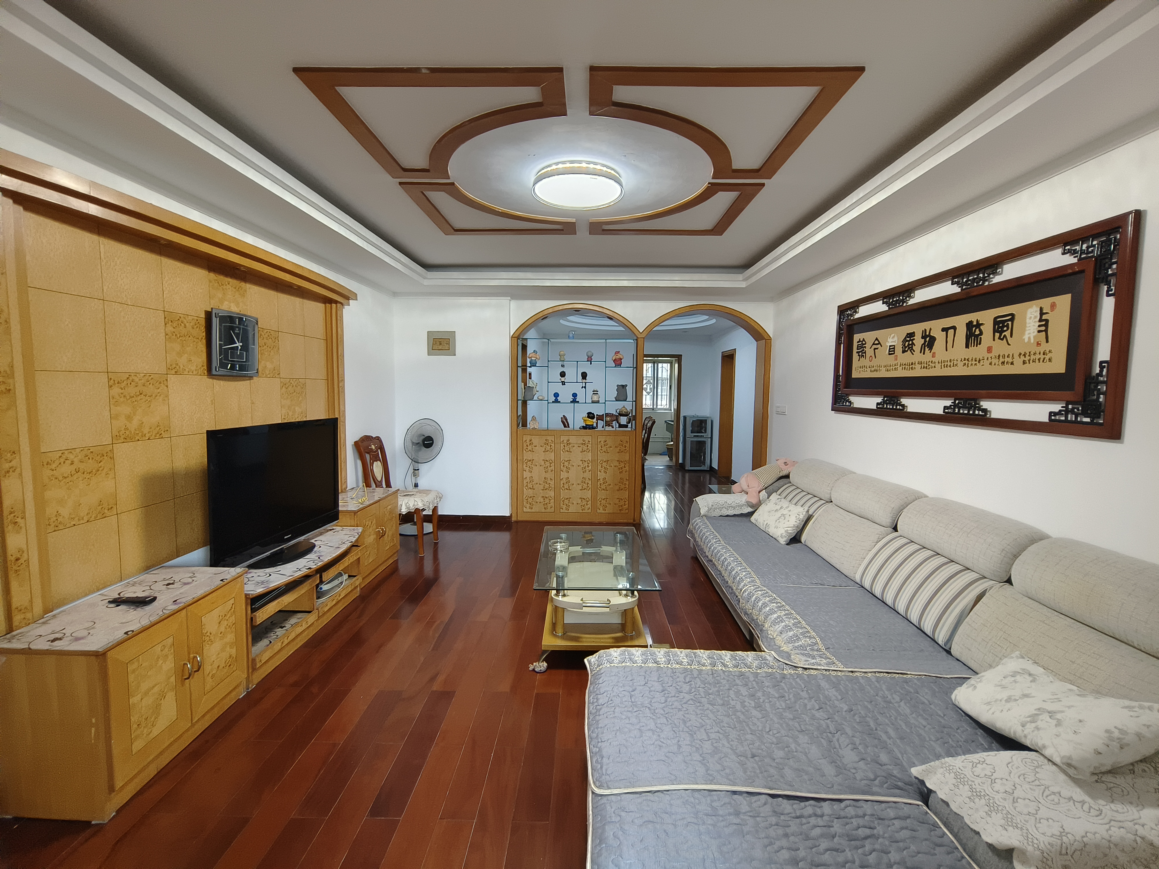 丰园（中山小区）  3室2厅2卫    2100.0元/月户型图