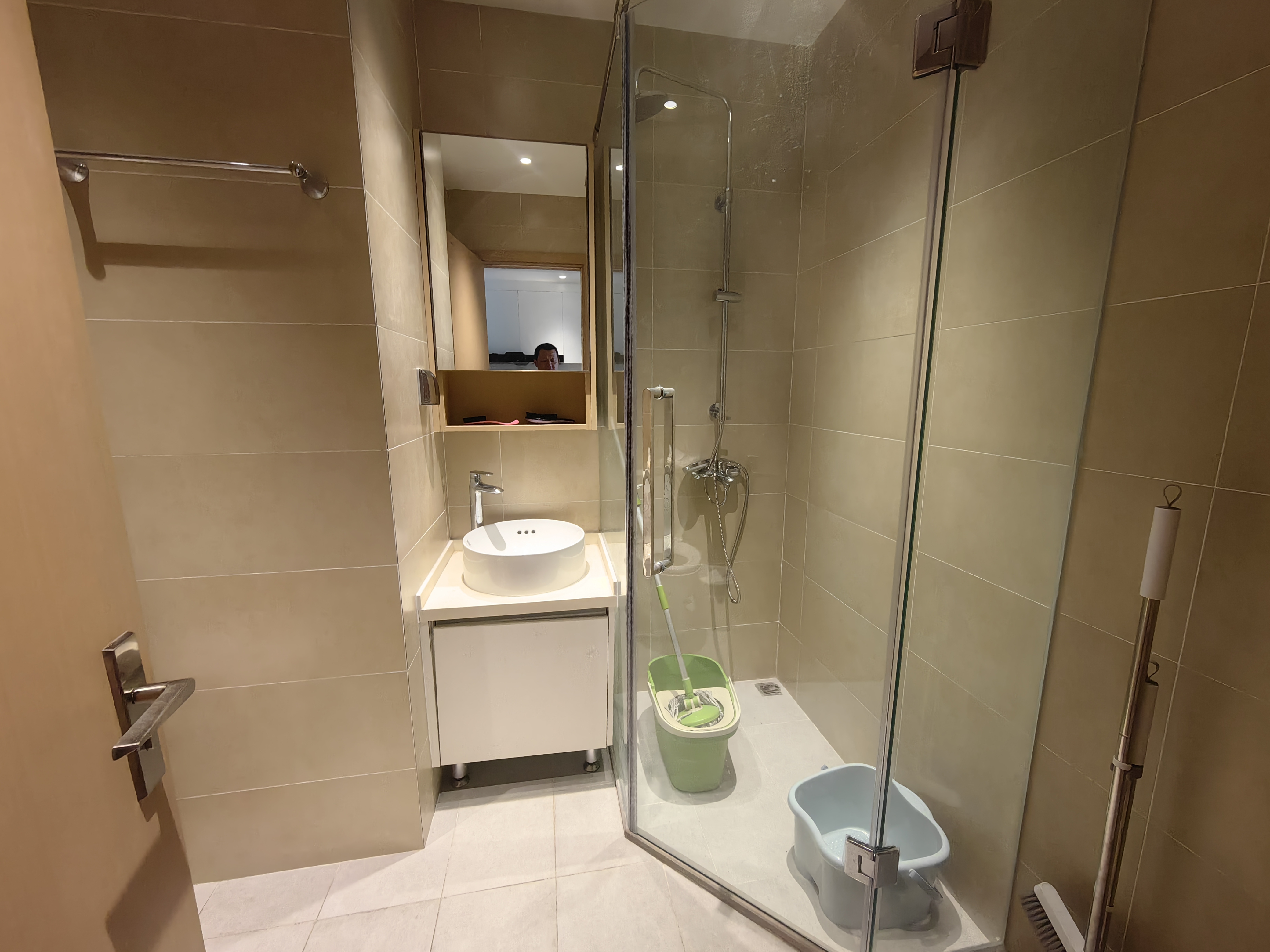 海航豪庭南苑 1室1厅1卫 1800.0元/月 海航豪庭南苑 1室1厅1卫 1800.0元/月室内图