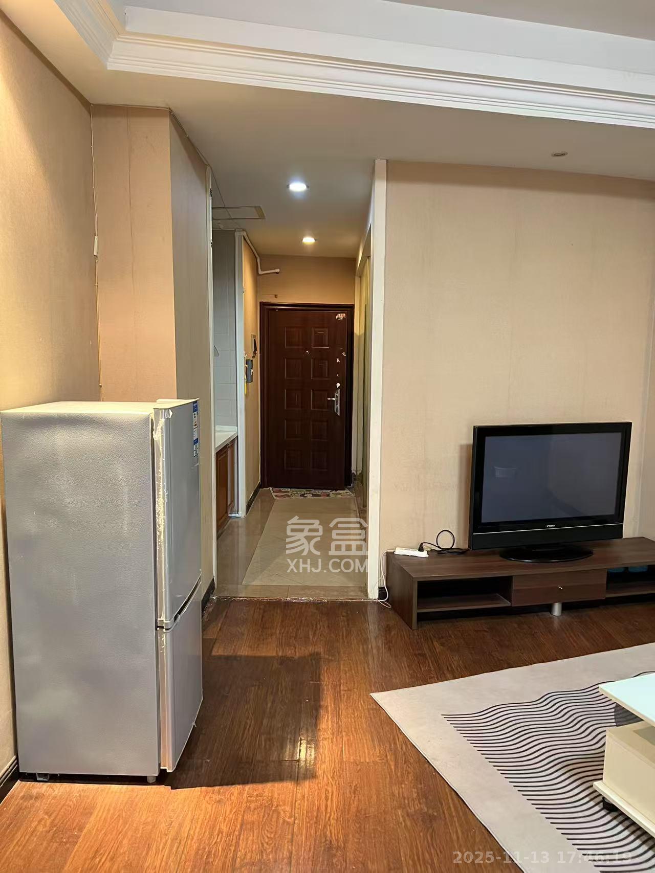 铂宫 1室1厅1卫 1900.0元/月 铂宫 1室1厅1卫 1900.0元/月室内图