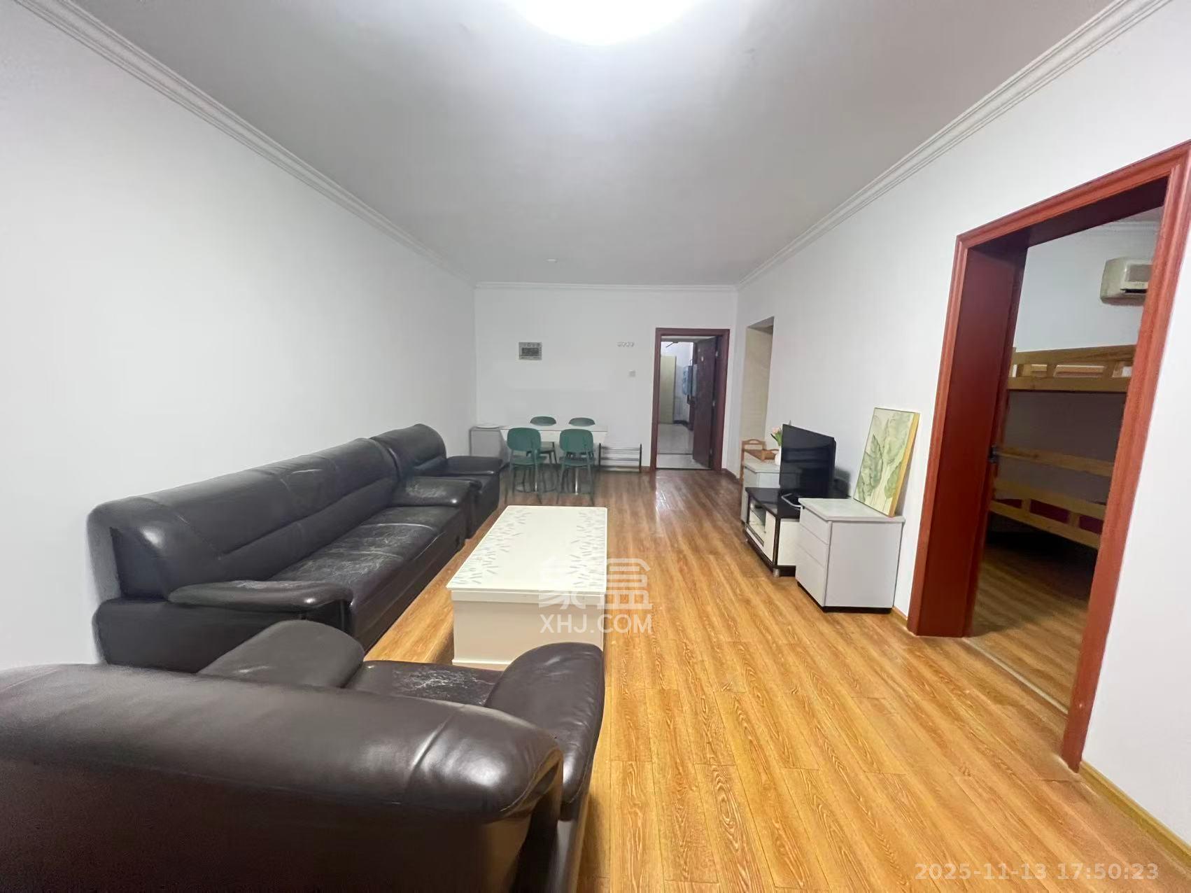 东玺门 1室2厅1卫 2300.0元/月 东玺门 1室2厅1卫 2300.0元/月室内图