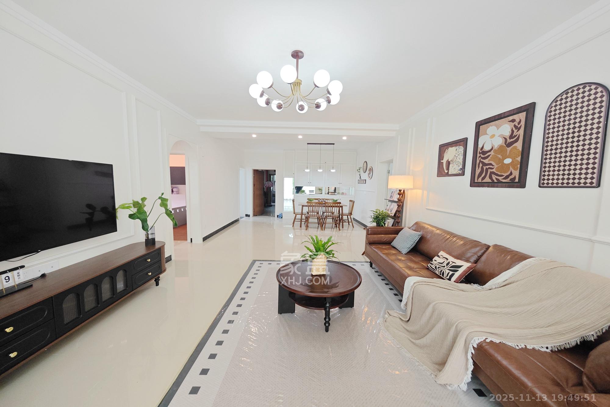 新城新世界一二三期  3室2厅2卫    100.0万