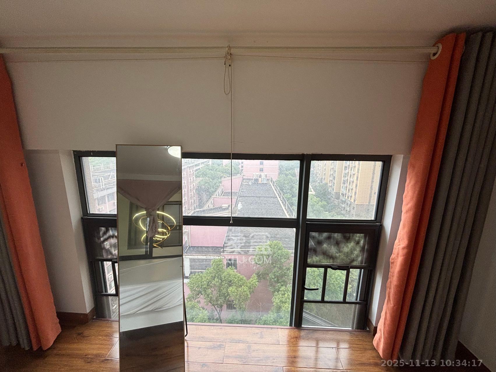 荣盛花语书苑  2室1厅1卫    2200.0元/月室内图