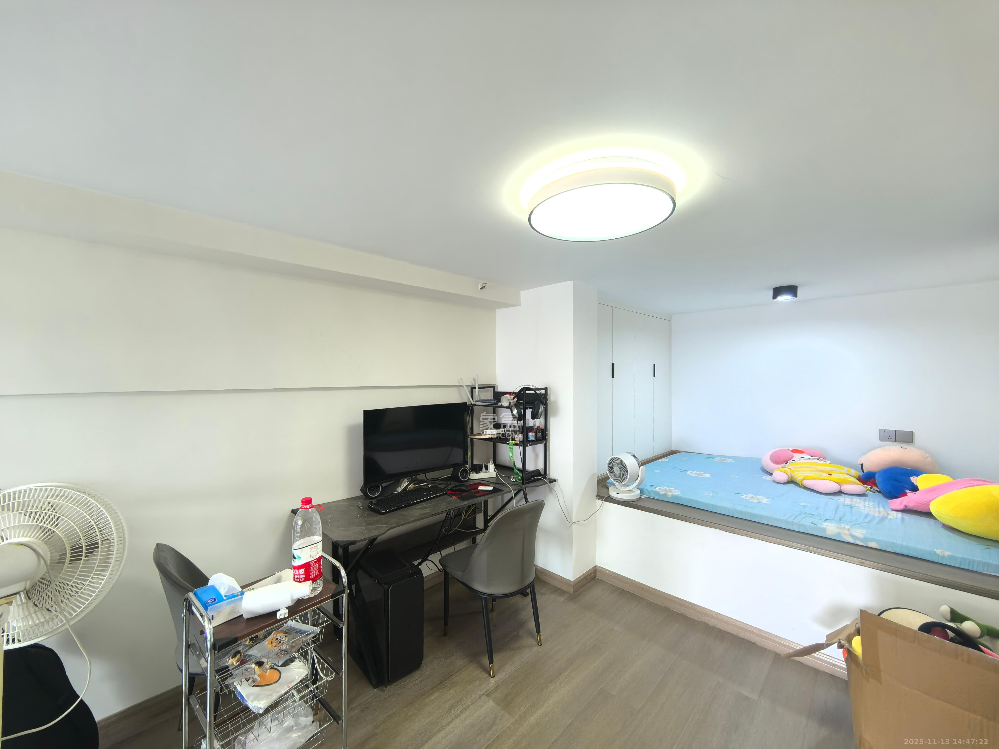 越秀悦湖台  2室1厅1卫    2500.0元/月室内图