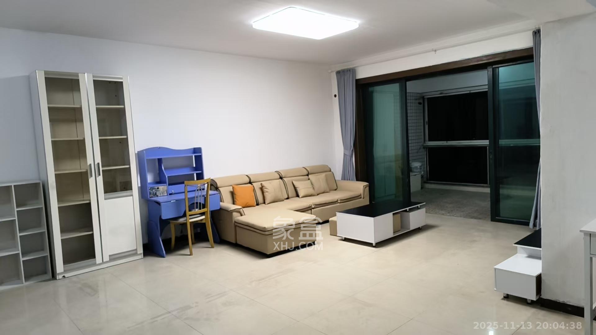 王府花园 3室2厅1卫 3000.0元/月 王府花园 3室2厅1卫 3000.0元/月室内图