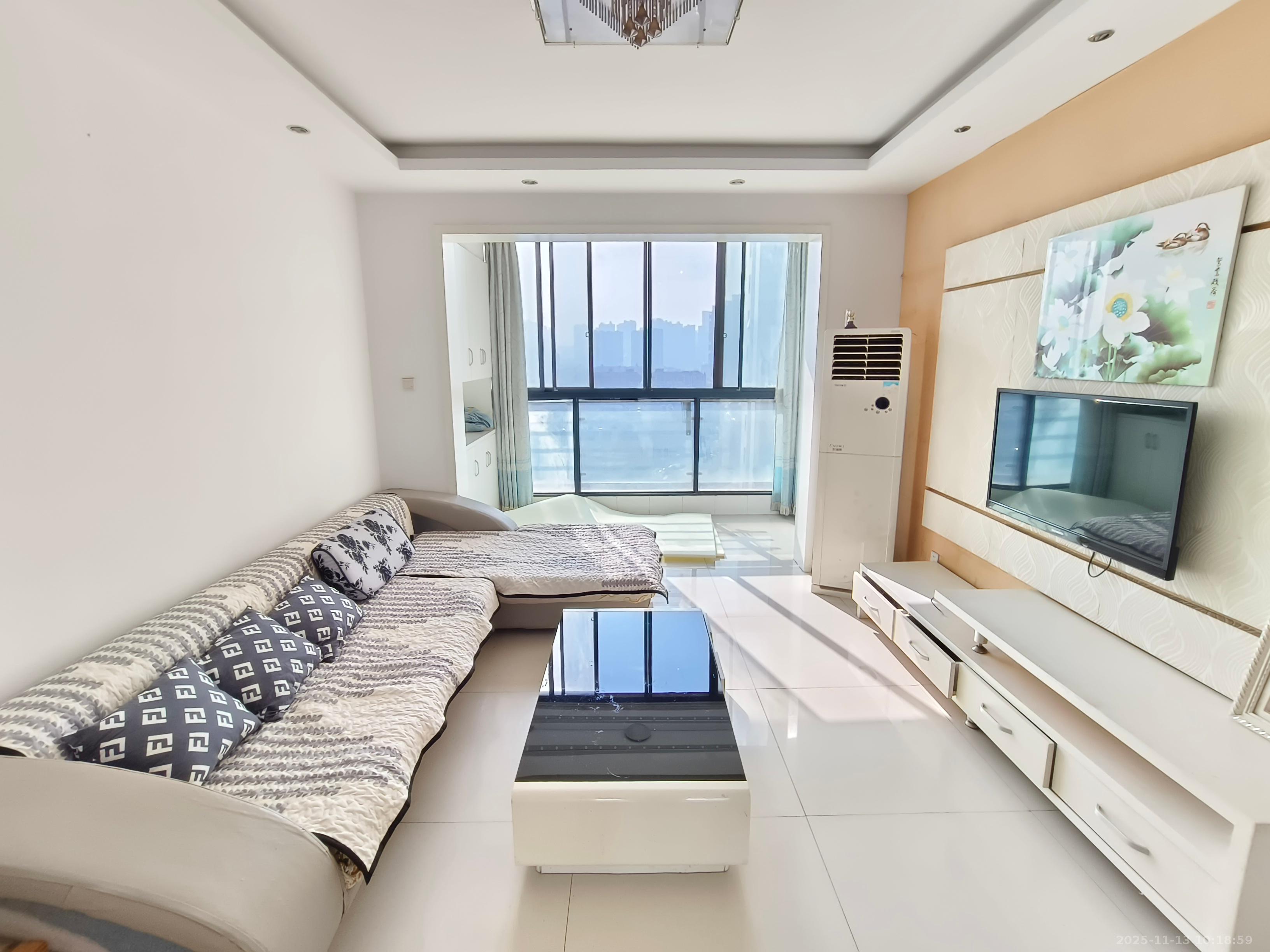 湘江世纪城咏江苑  2室2厅1卫    2000.0元/月室内图