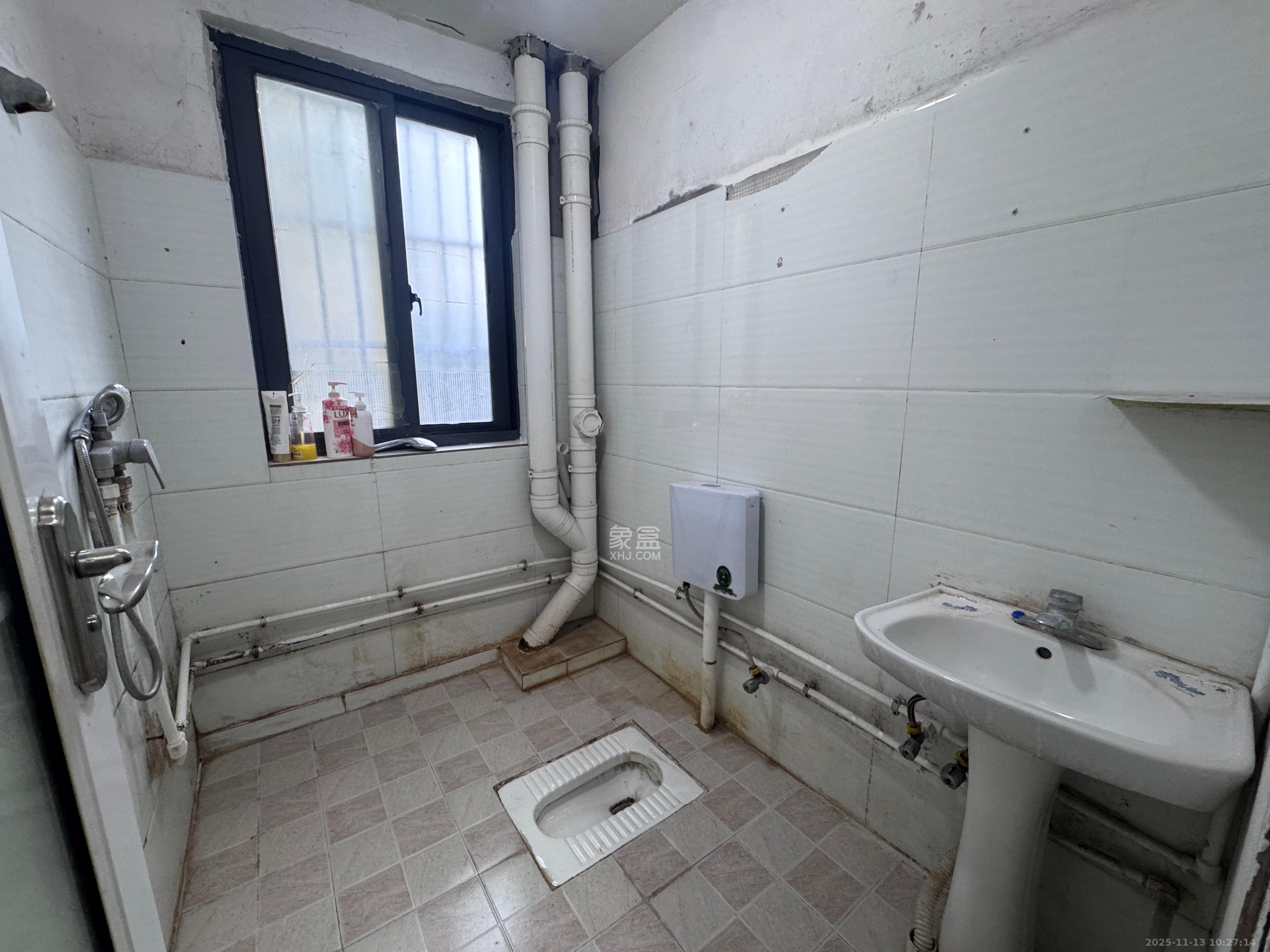 兴隆景苑  1室1厅1卫    2500.0元/月室内图