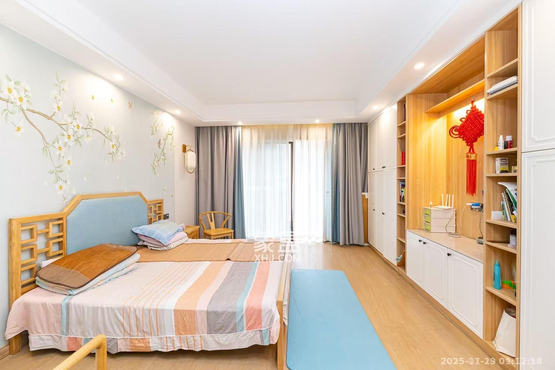 盈峰翠邸  5室2厅3卫    10000.0元/月室内图