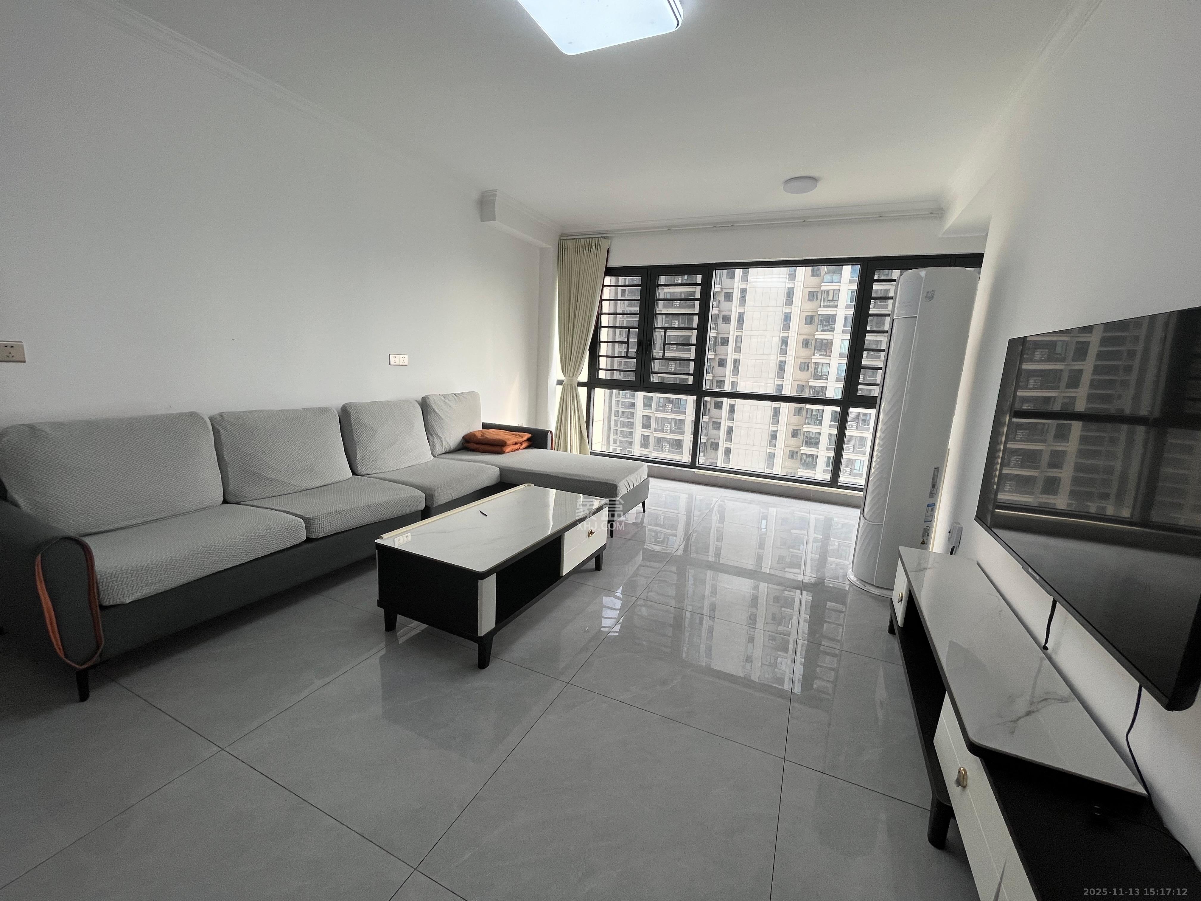 德奥悦东方  1室2厅2卫    3500.0元/月