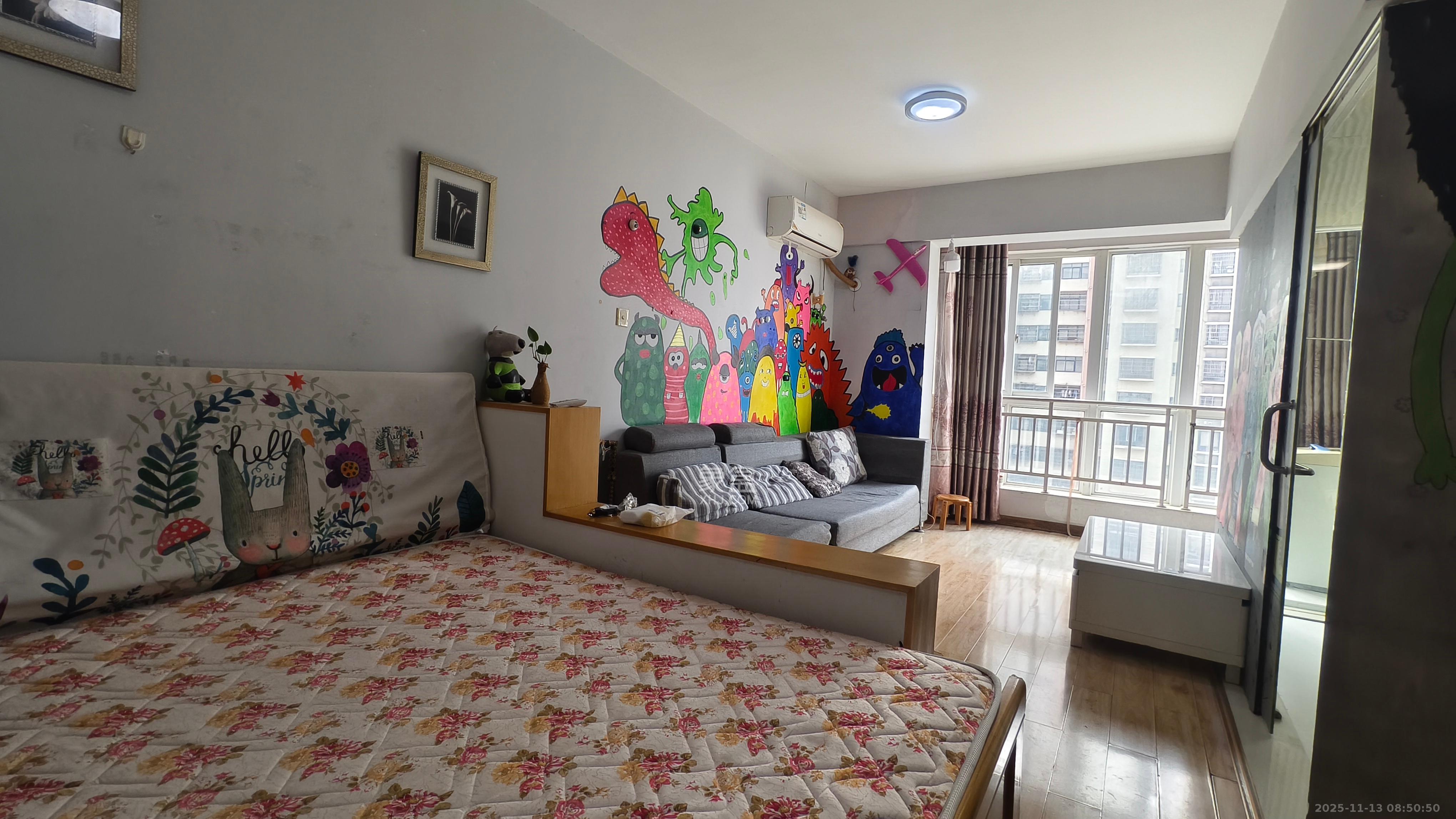 时代星城  1室1厅1卫    900.0元/月室内图1