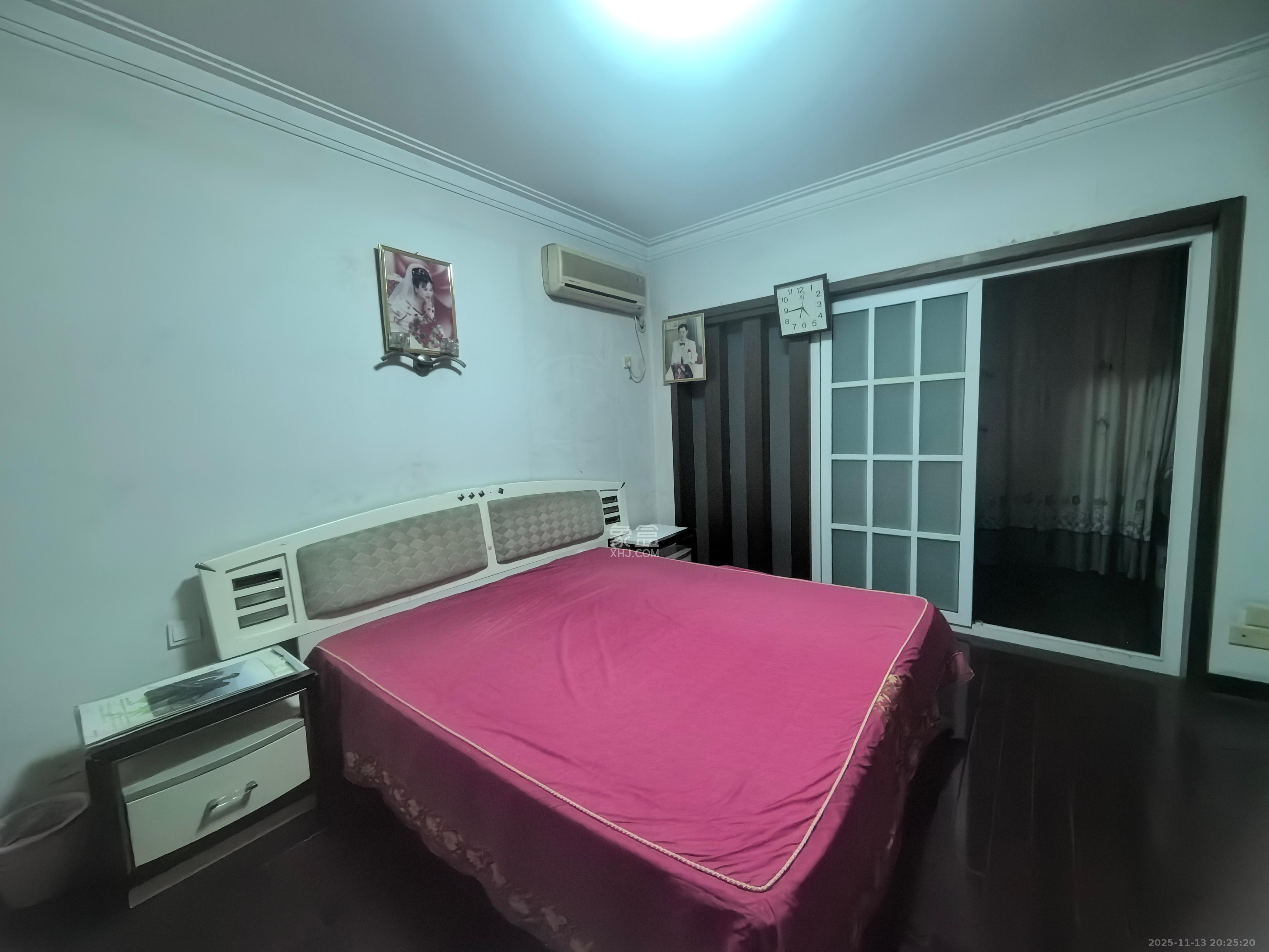 雅园小区  4室2厅2卫    3600.0元/月室内图