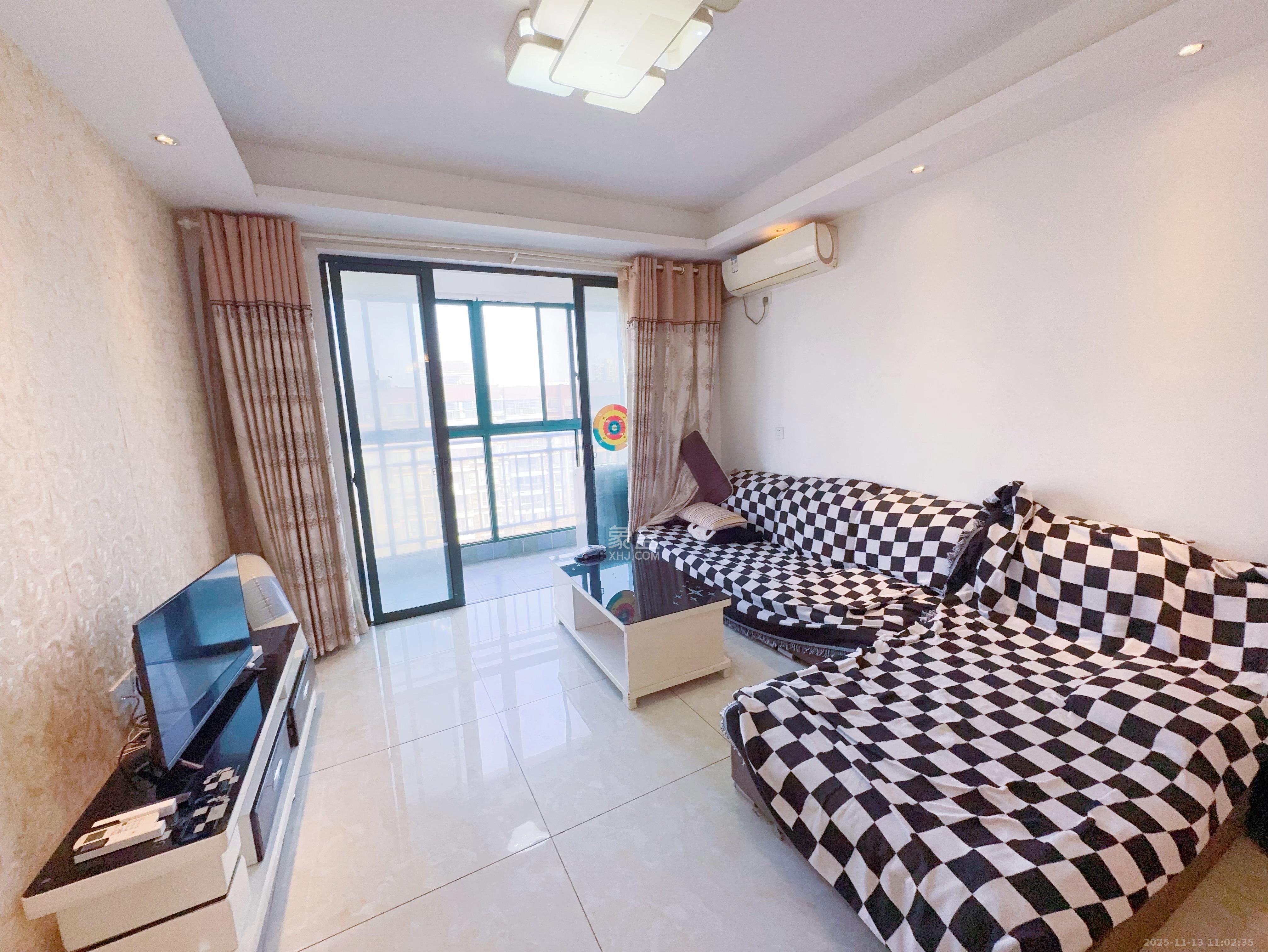 麓谷公馆（涉外国际公馆）  3室2厅1卫    2200.0元/月室内图