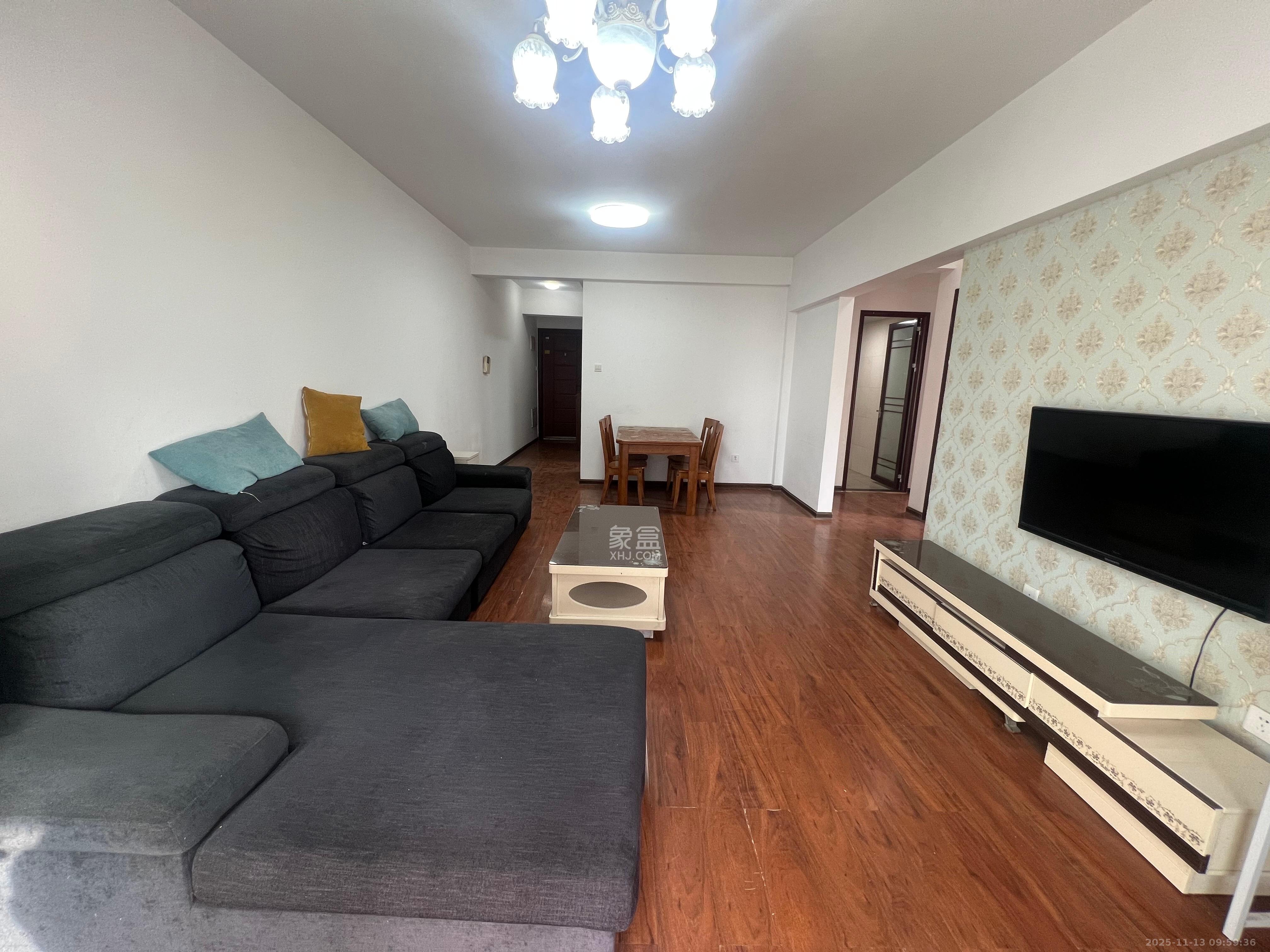 华润凤凰城二期 3室2厅1卫 2000.0元/月 华润凤凰城二期 3室2厅1卫 2000.0元/月室内图