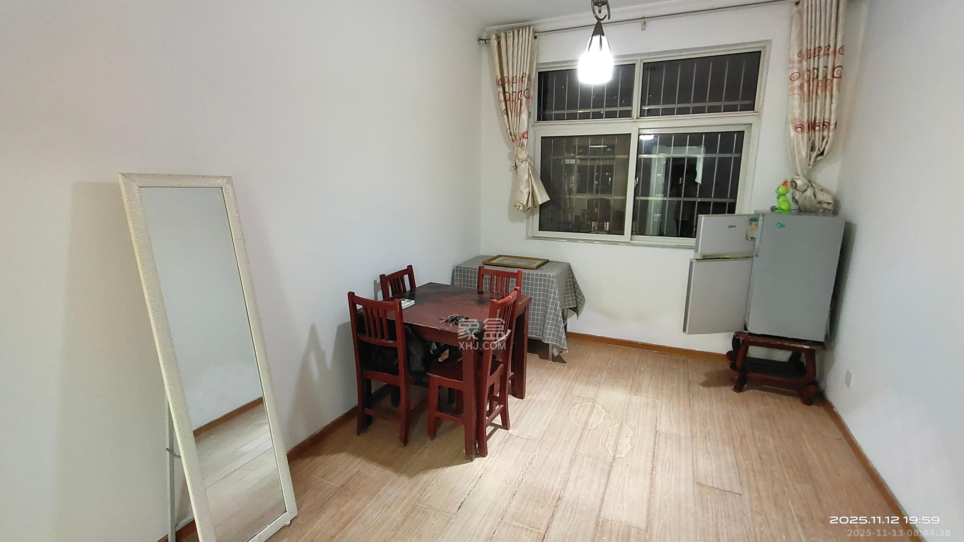 黎郡新宇熙春园 3室2厅2卫 2000.0元/月 黎郡新宇熙春园 3室2厅2卫 2000.0元/月室内图