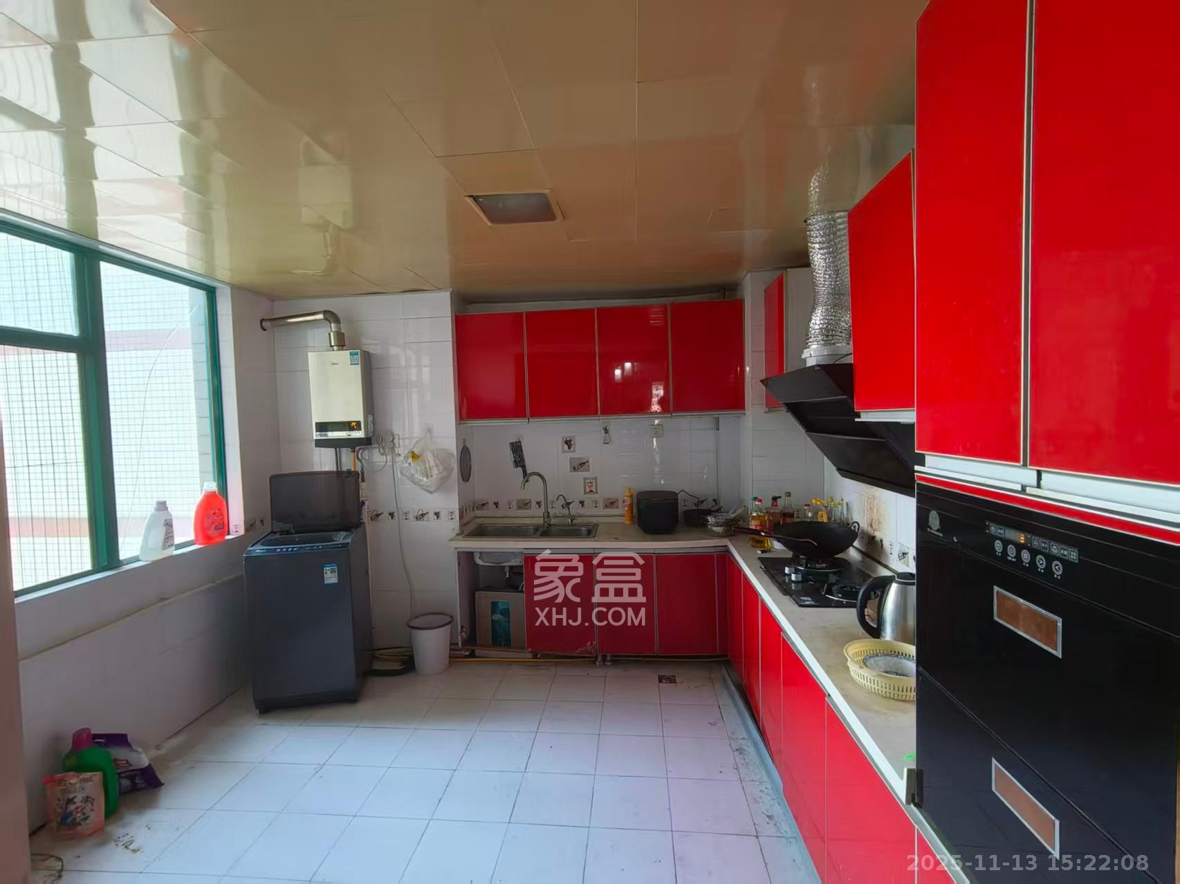 明城公寓  4室2厅1卫    2200.0元/月室内图