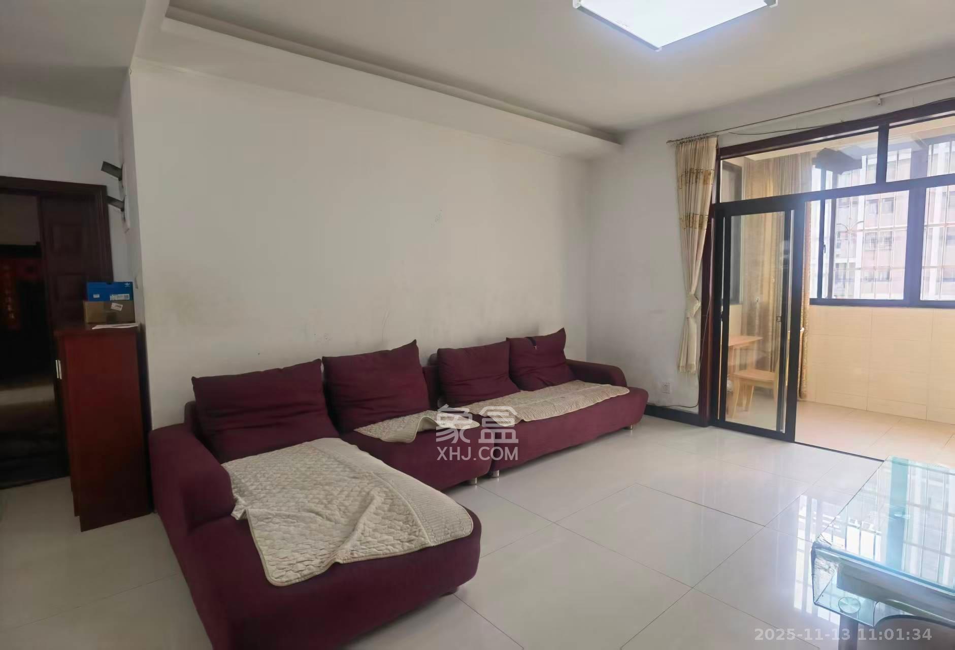 幸福里润城（幸福里二期）  3室2厅2卫    2200.0元/月