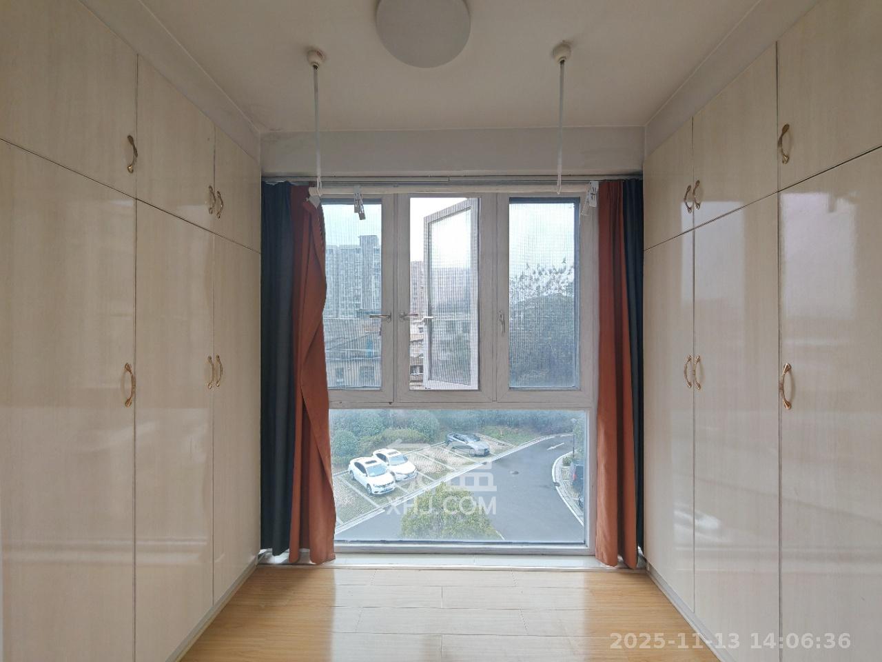 美麓阳光  2室2厅1卫    2400.0元/月室内图