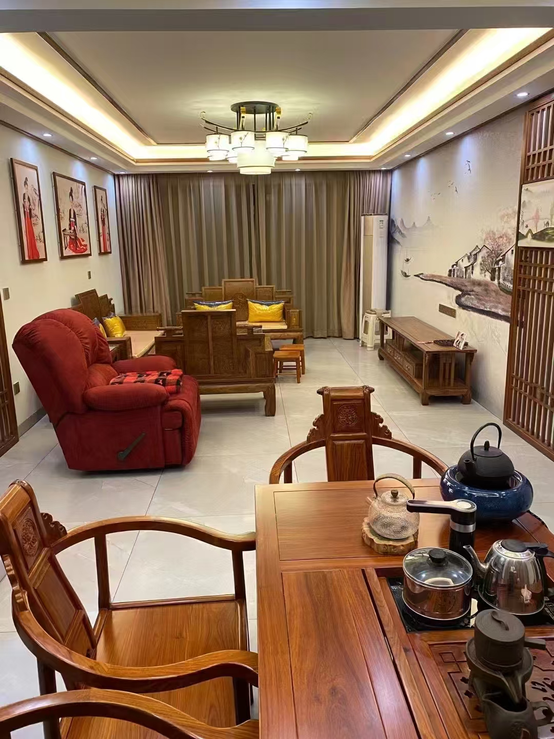 滨海新天地 3室2厅2卫 4200.0元/月 滨海新天地 3室2厅2卫 4200.0元/月室内图