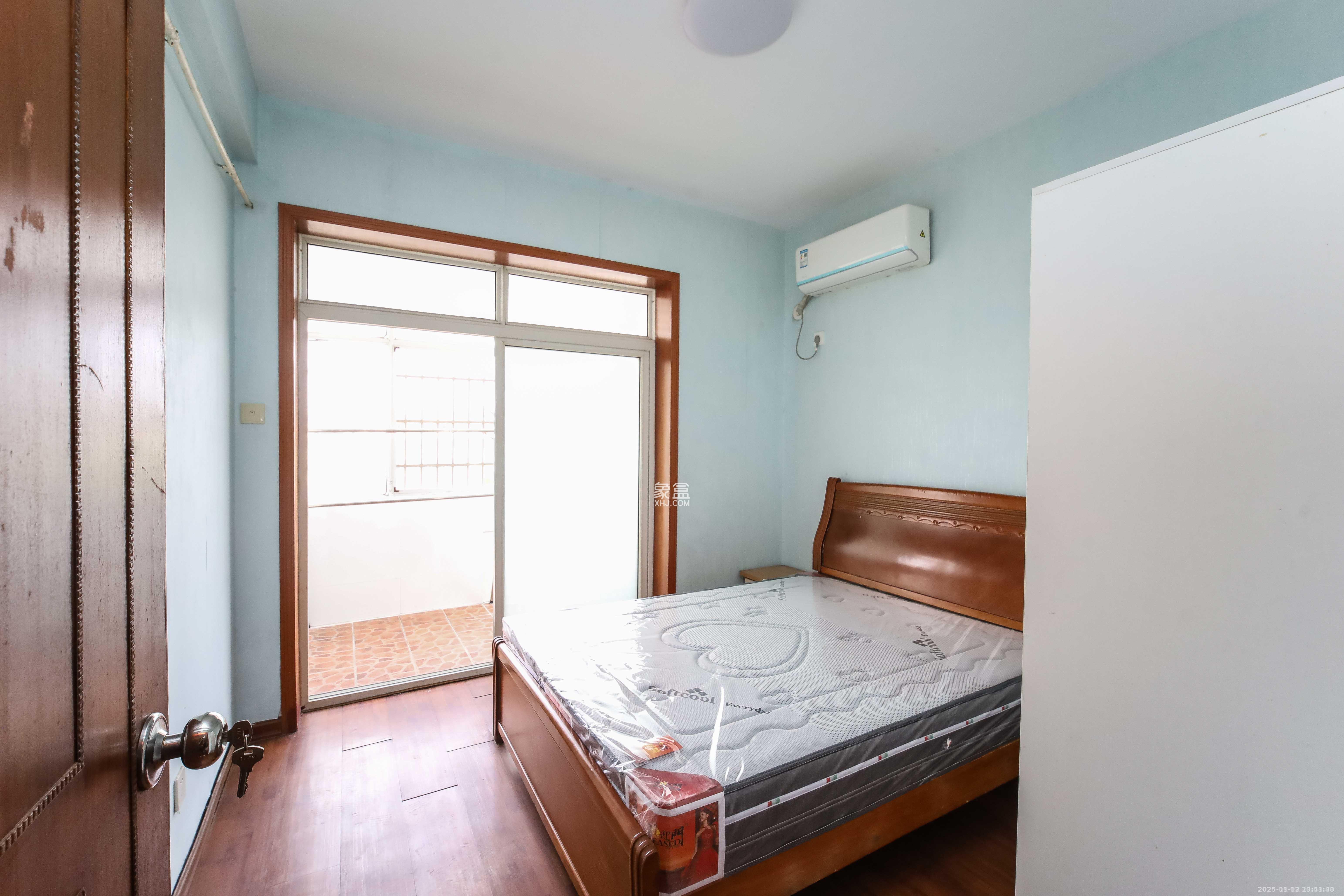 雄踞都市东家 2室1厅1卫 1600.0元/月 雄踞都市东家 2室1厅1卫 1600.0元/月室内图