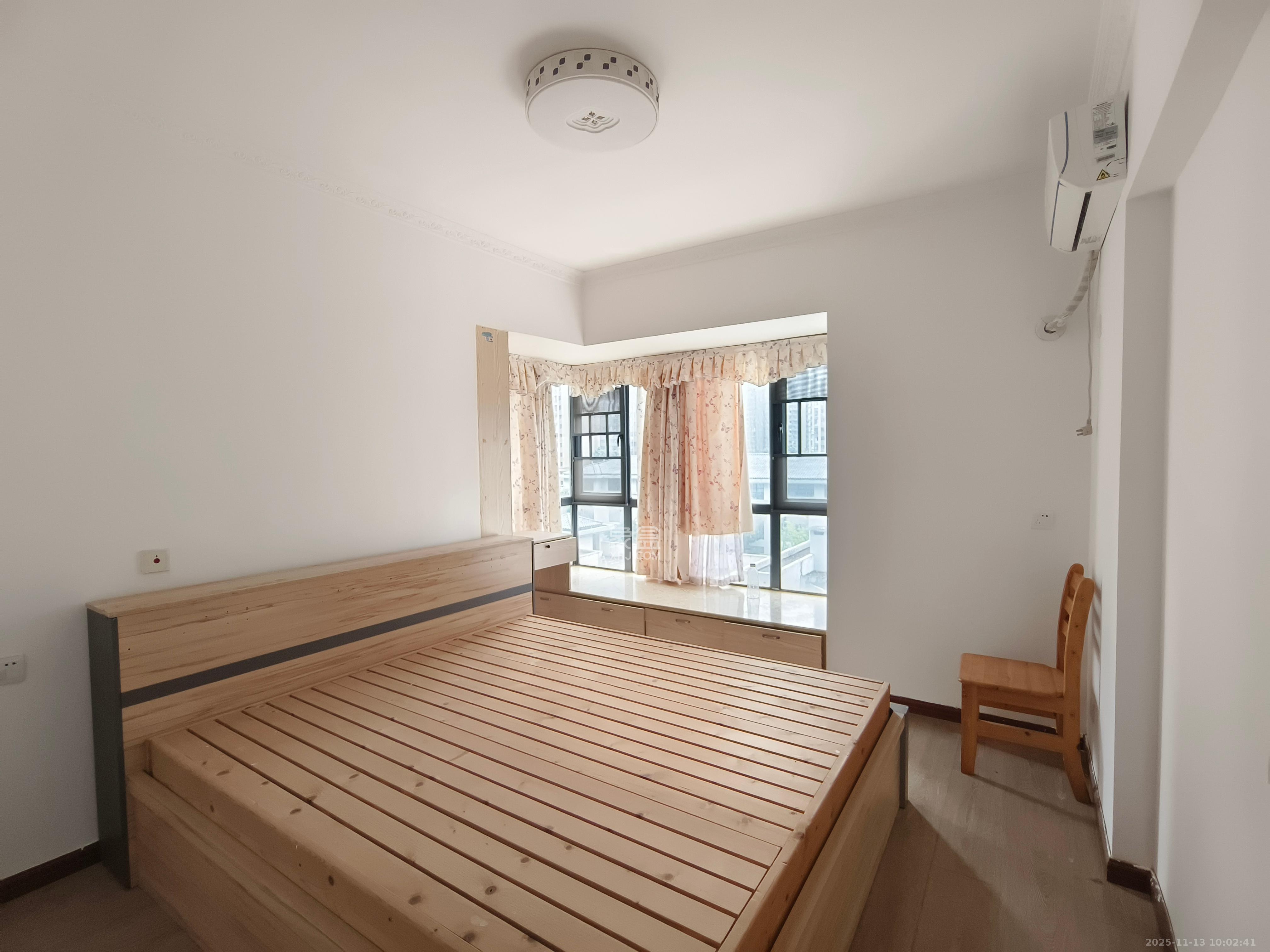 勤诚达新界 3室2厅1卫 2000.0元/月 勤诚达新界 3室2厅1卫 2000.0元/月室内图