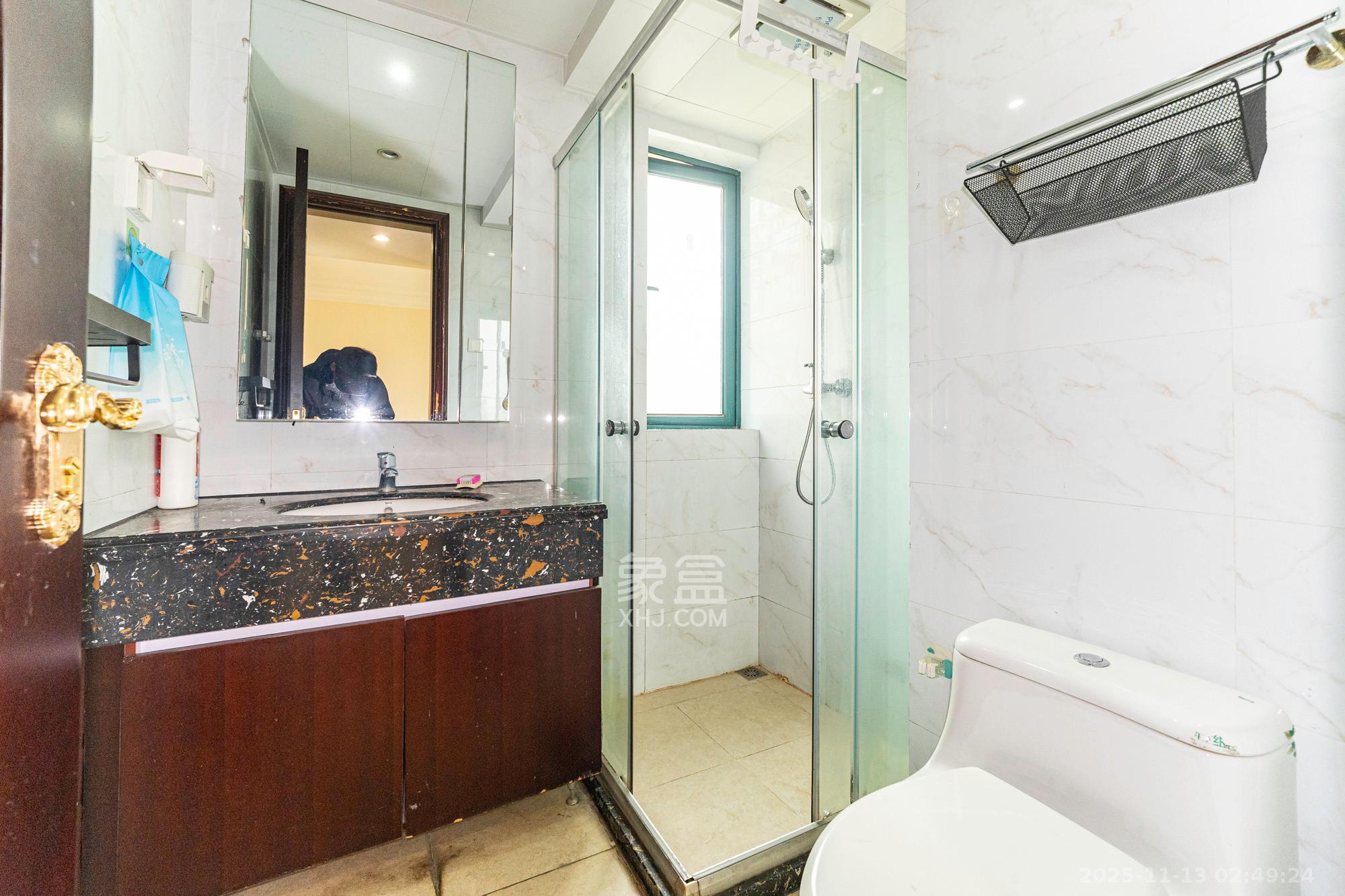 恒大雅苑 1室0厅0卫 72.0万 恒大雅苑 1室0厅0卫 72.0万卫生间