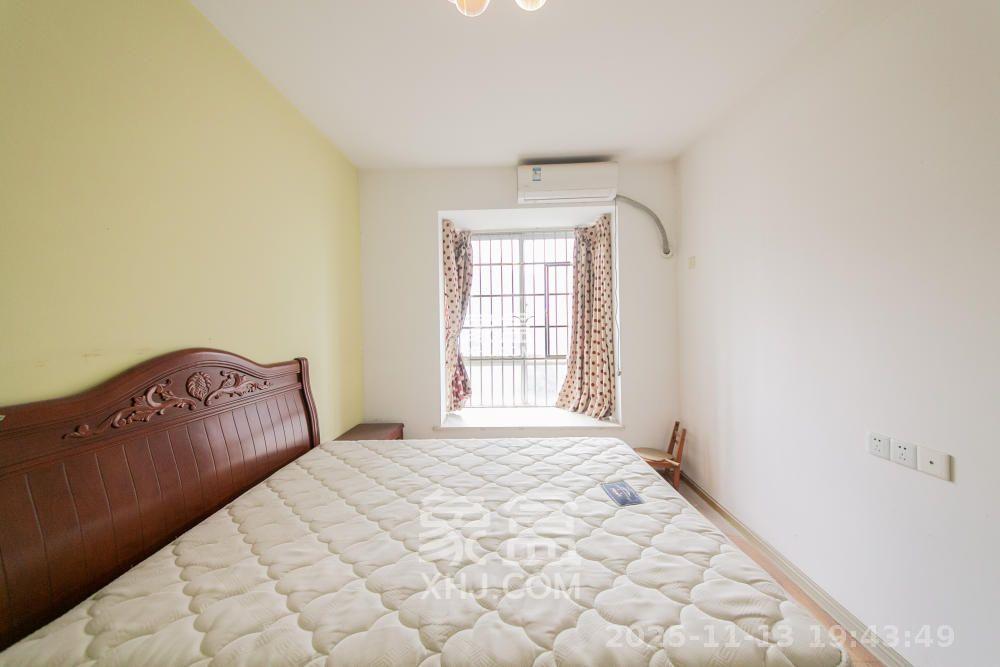 山语城一期  1室2厅2卫    1800.0元/月室内图