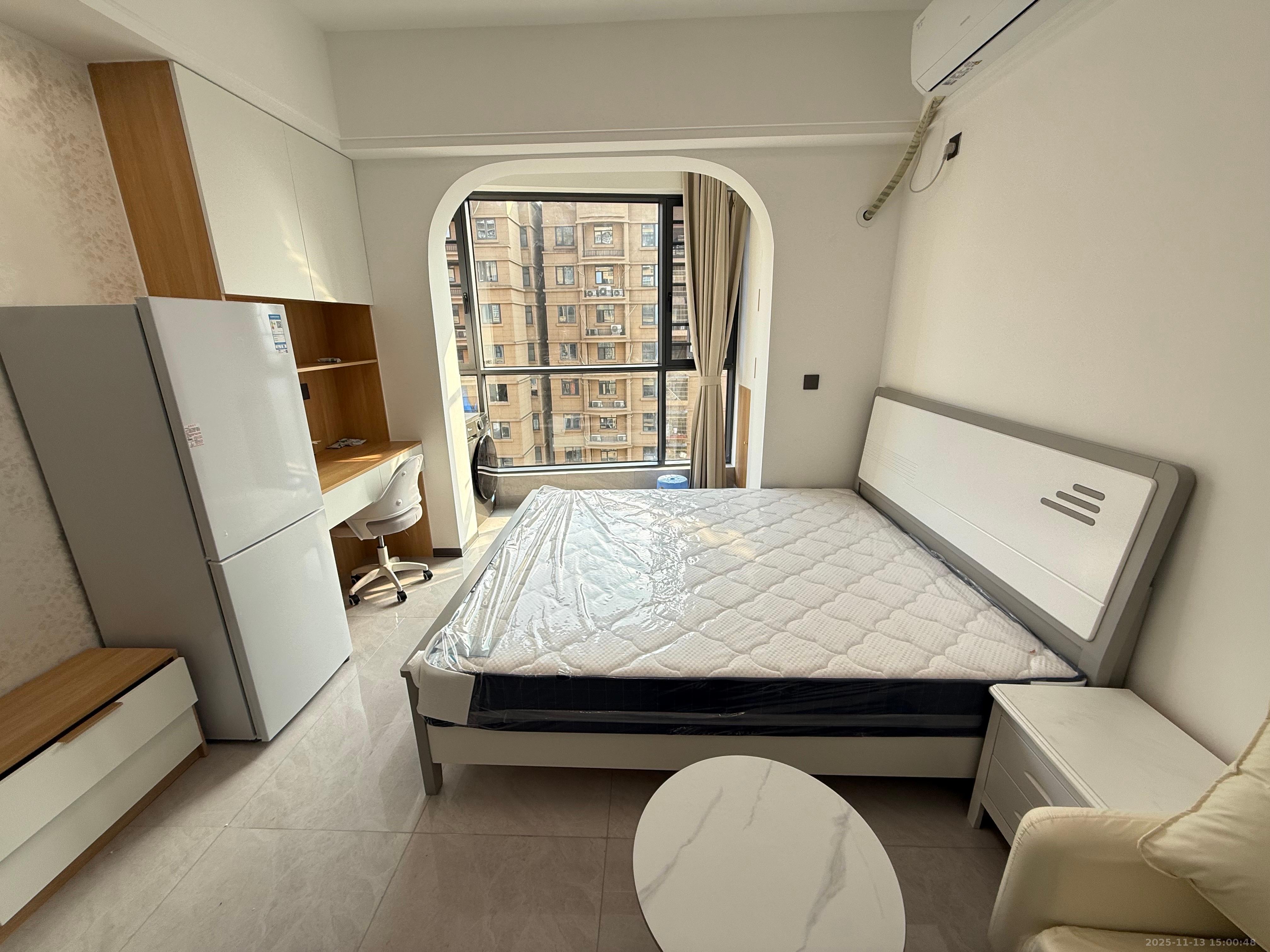 嘉雨兴园 1室1厅1卫 1800.0元/月 嘉雨兴园 1室1厅1卫 1800.0元/月室内图