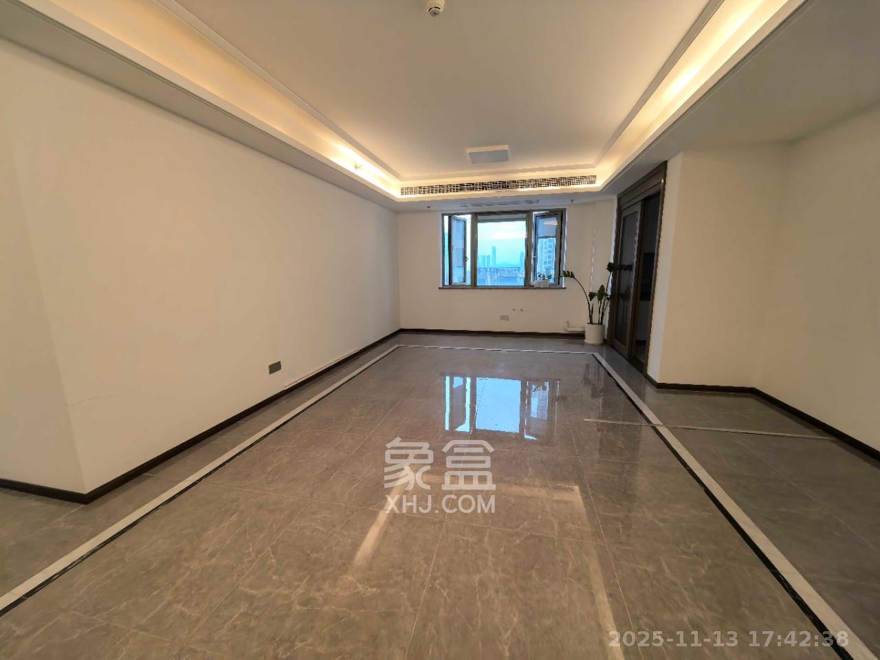 梅溪华府（新城金茂梦想华府）  4室2厅3卫    7500.0元/月室内图