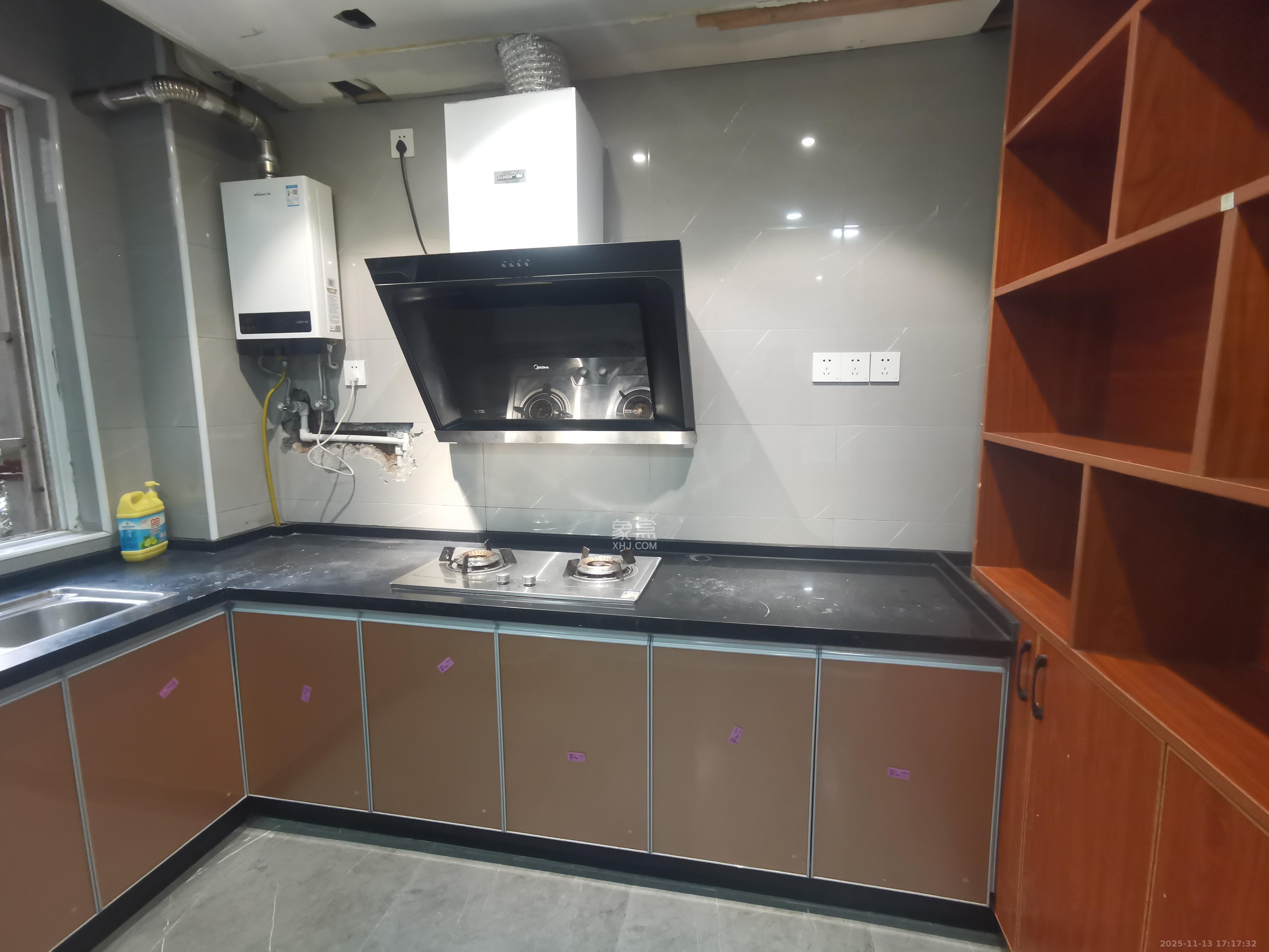 星城新宇黎锦苑  3室2厅2卫    2300.0元/月室内图