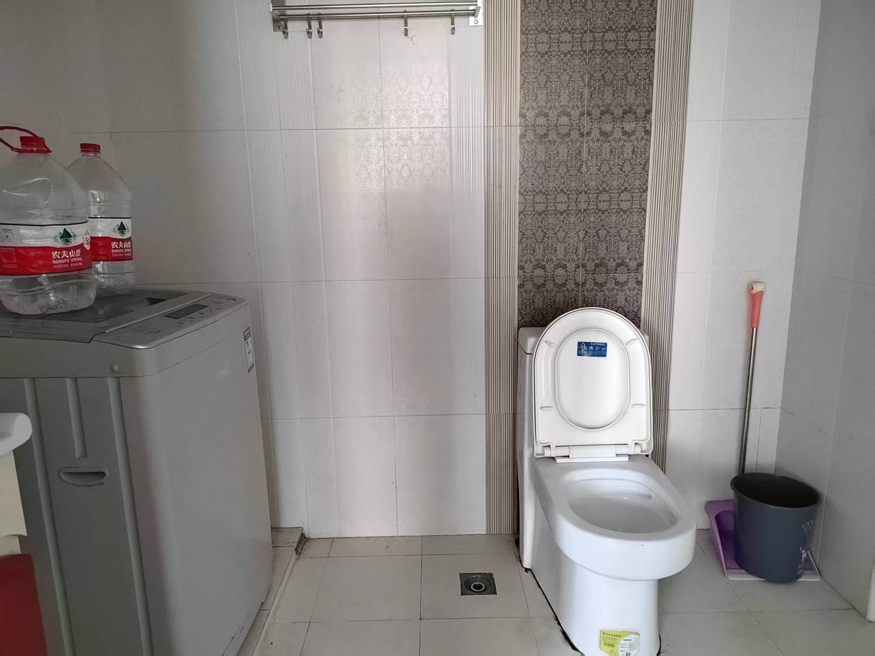 冠都现代城（冠都幸福彼岸）  1室1厅1卫    900.0元/月室内图