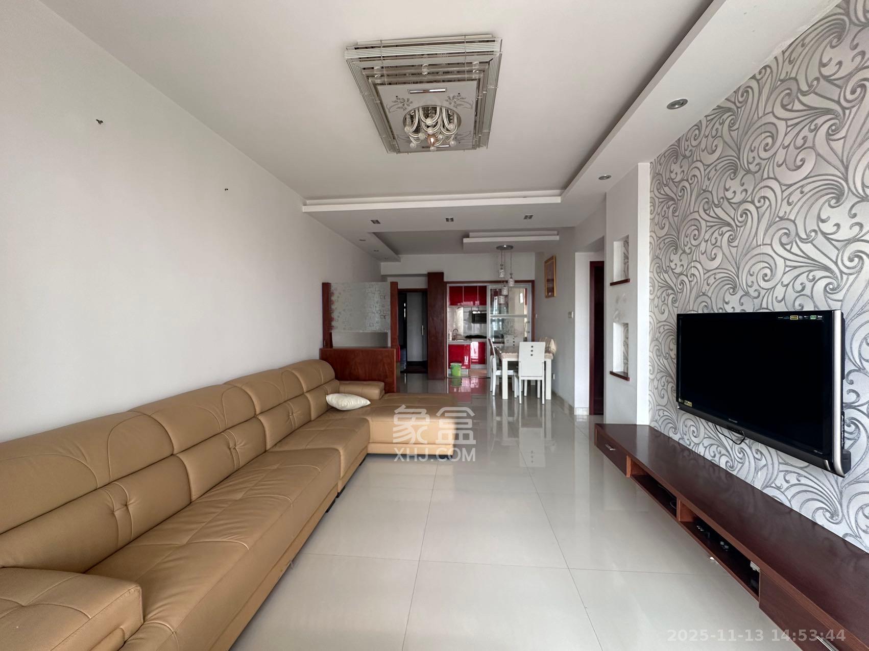 月畔湾  2室2厅1卫    2300.0元/月室内图