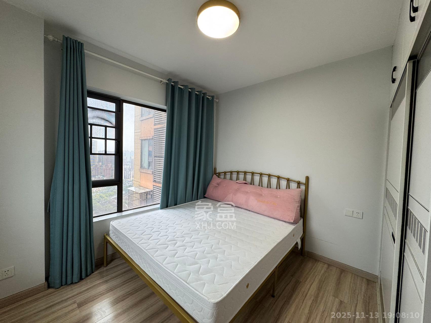 万象美域  1室1厅1卫    1650.0元/月室内图