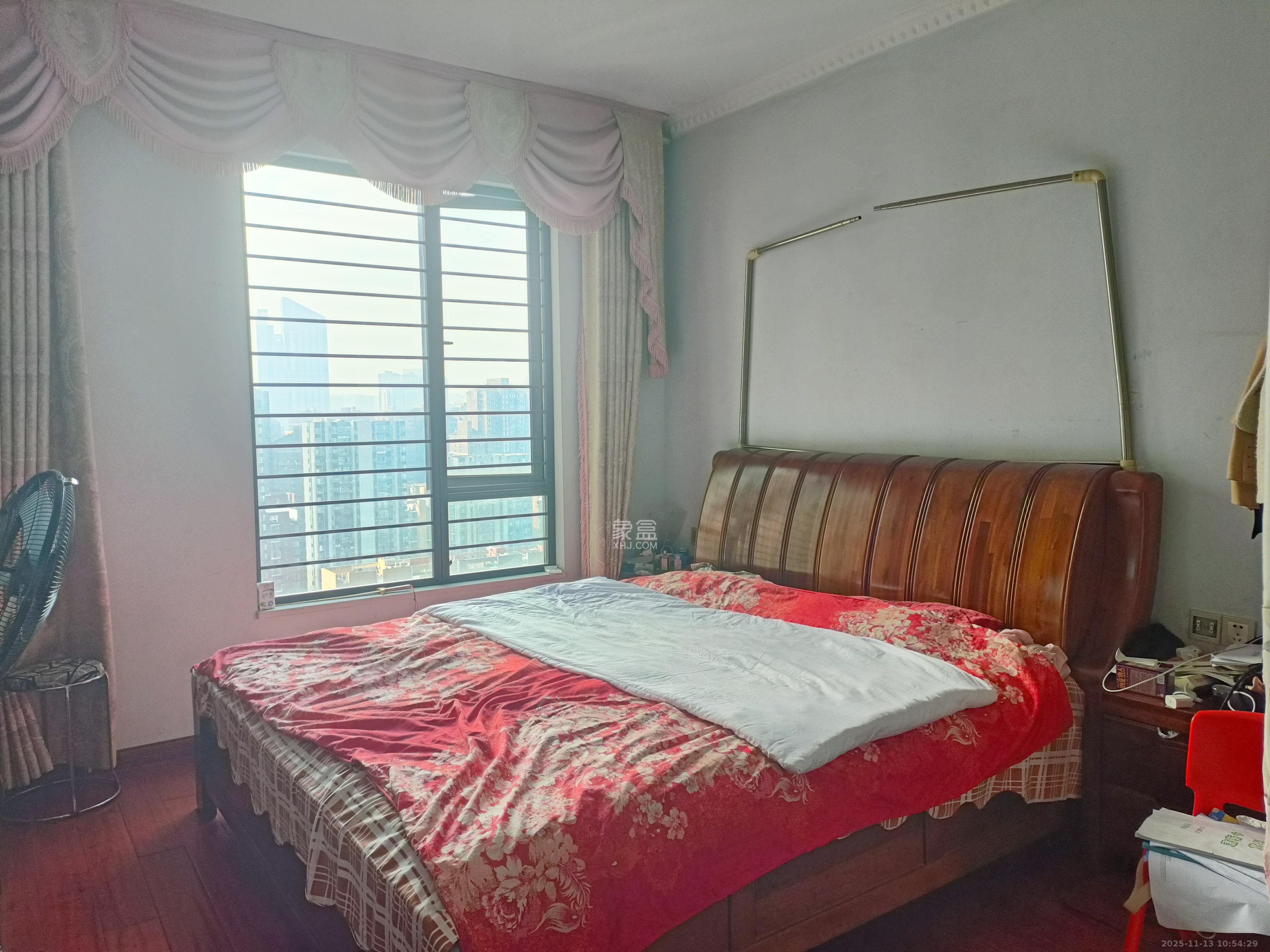 雨花公馆(紫苔名苑)  4室2厅2卫    3500.0元/月室内图