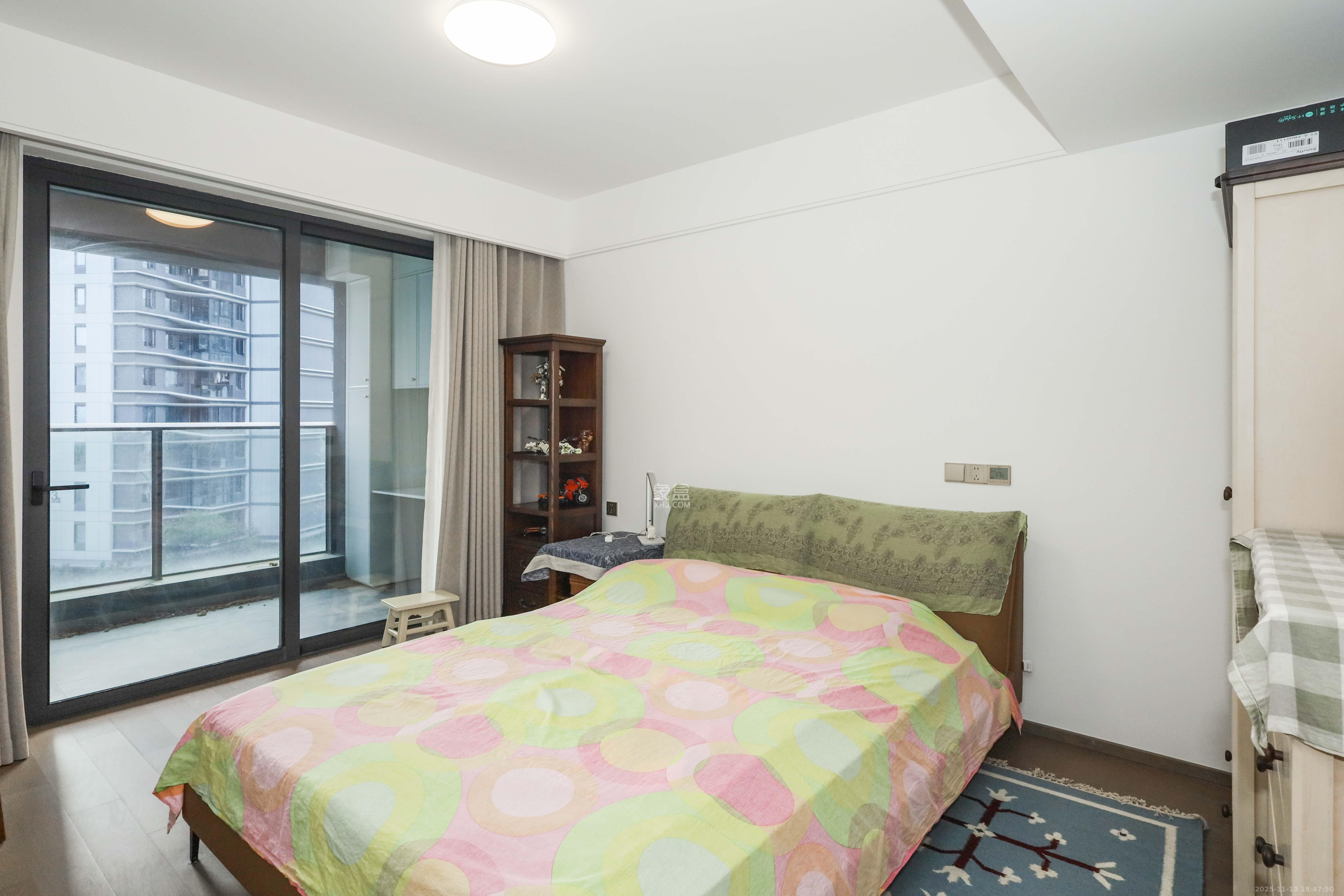 绿城招商桂语雲峯  4室2厅2卫    380.0万卧室