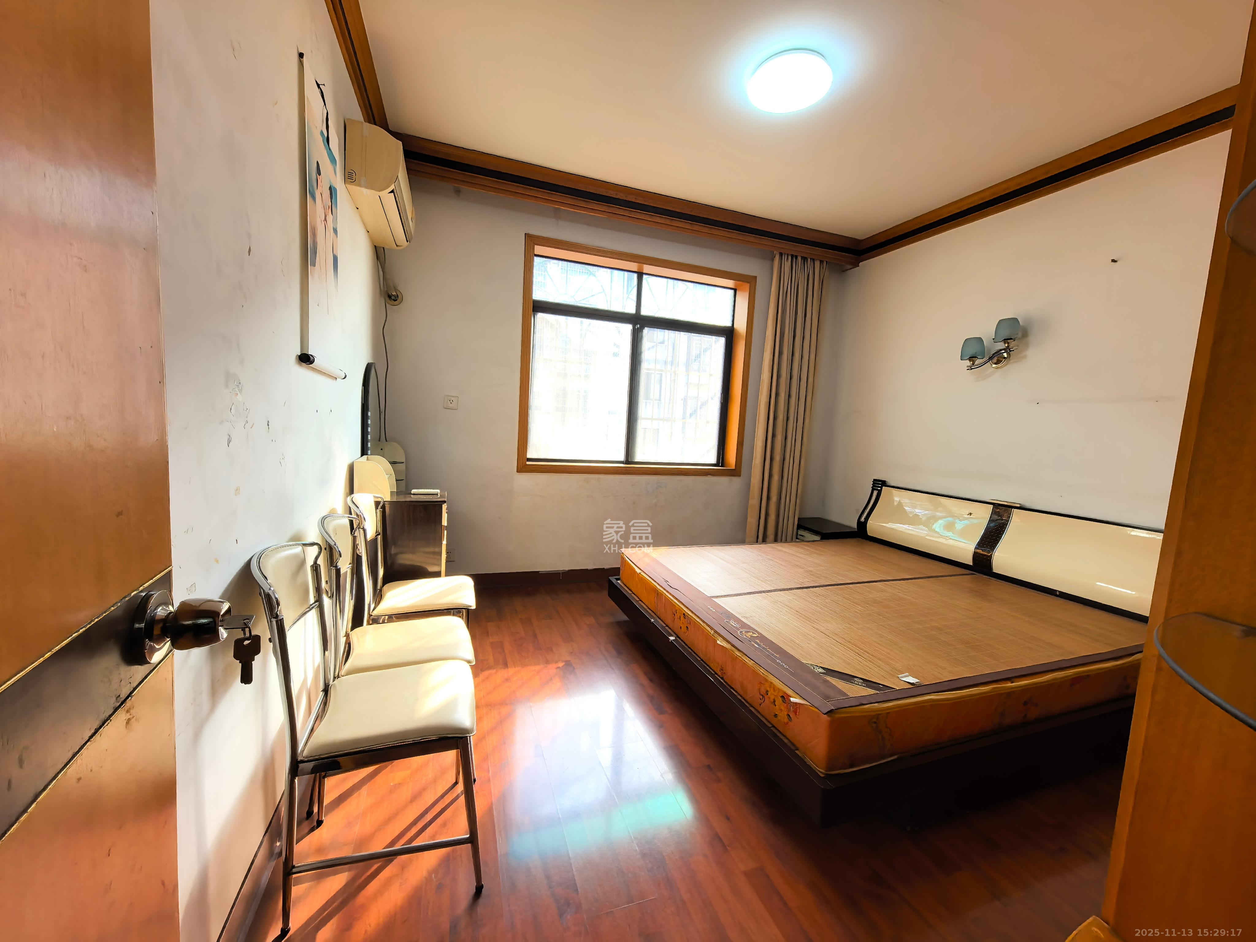 鑫邮小区 2室2厅1卫 1400.0元/月 鑫邮小区 2室2厅1卫 1400.0元/月室内图