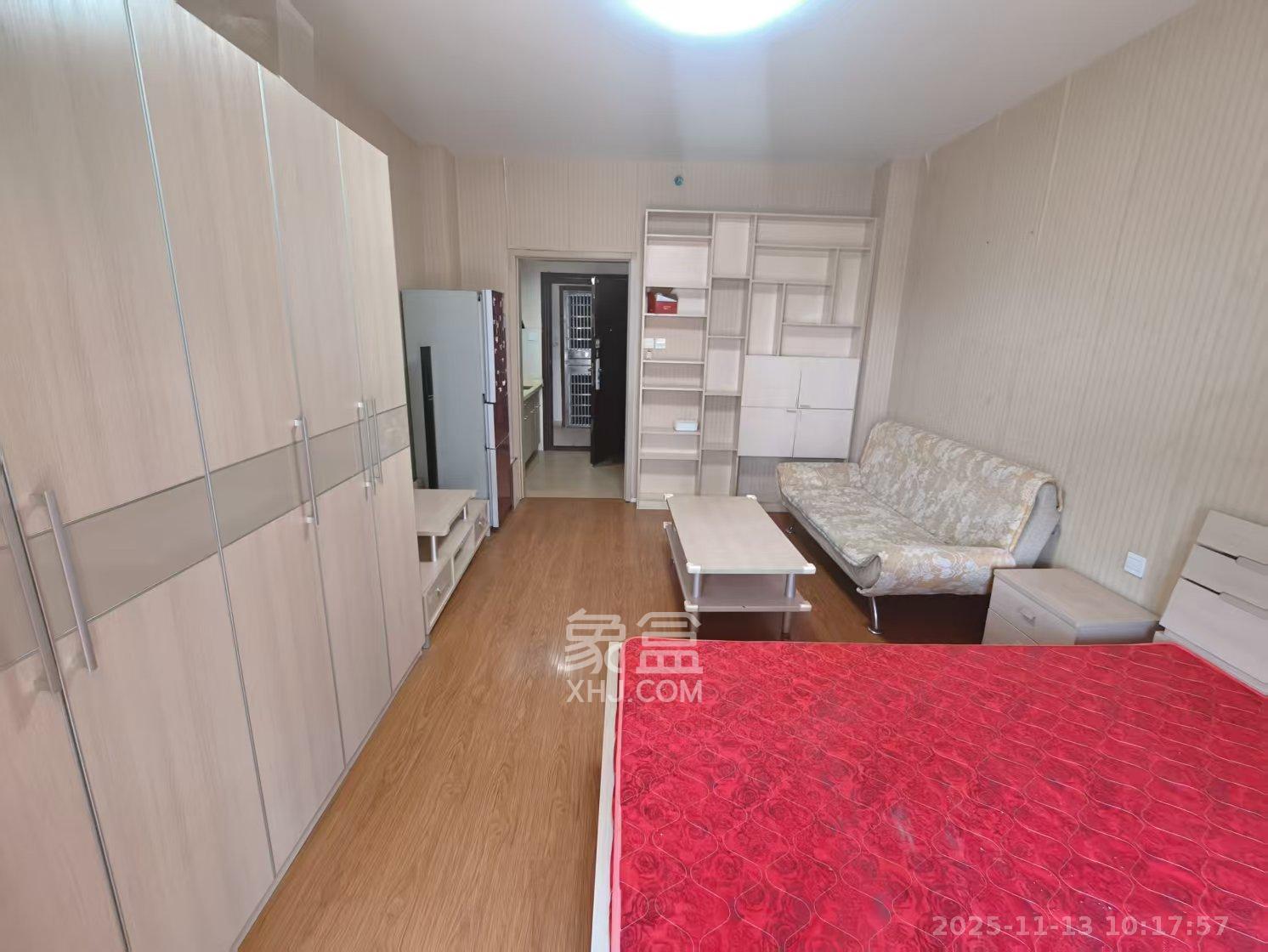 花漾年华（桂花园）  1室1厅1卫    1100.0元/月室内图