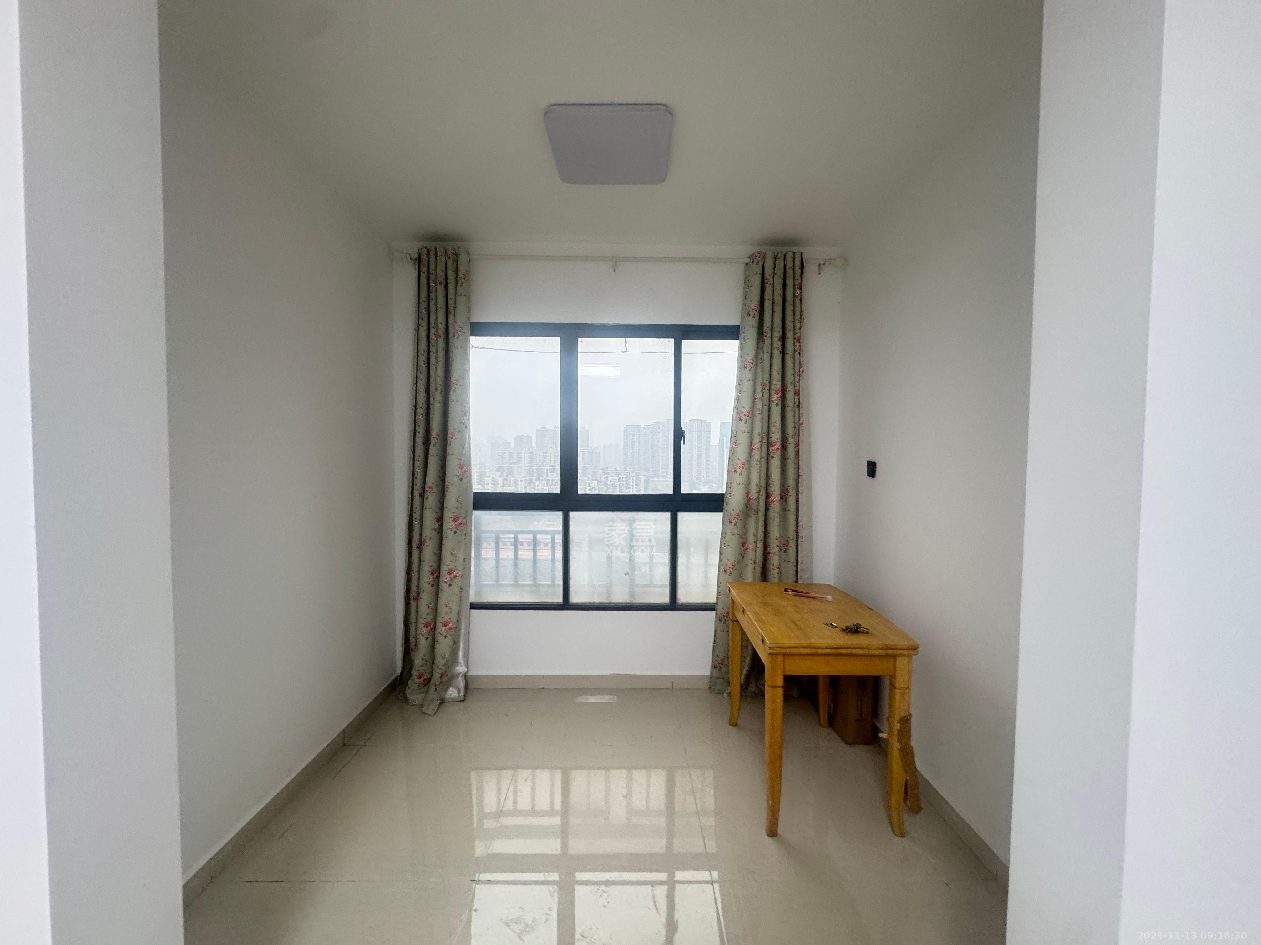 都市兰亭  3室2厅2卫    2100.0元/月室内图