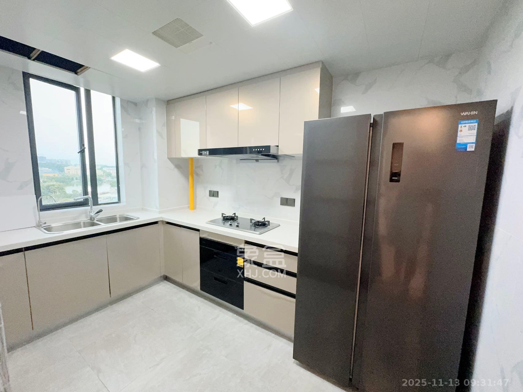 绿地V岛 4室1厅2卫 4800.0元/月 绿地V岛 4室1厅2卫 4800.0元/月室内图