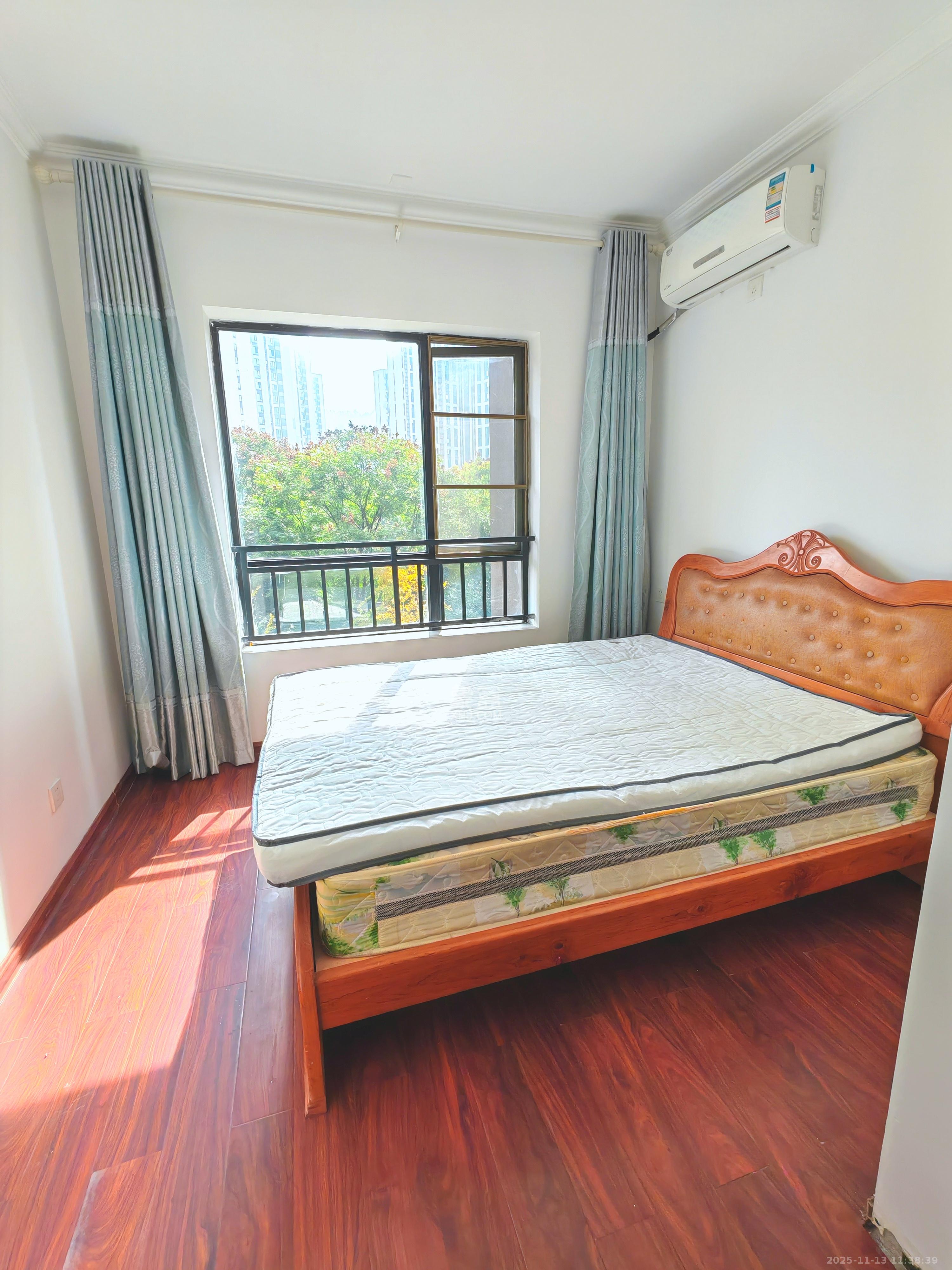 中海梅溪湖壹号  3室2厅1卫    2500.0元/月室内图