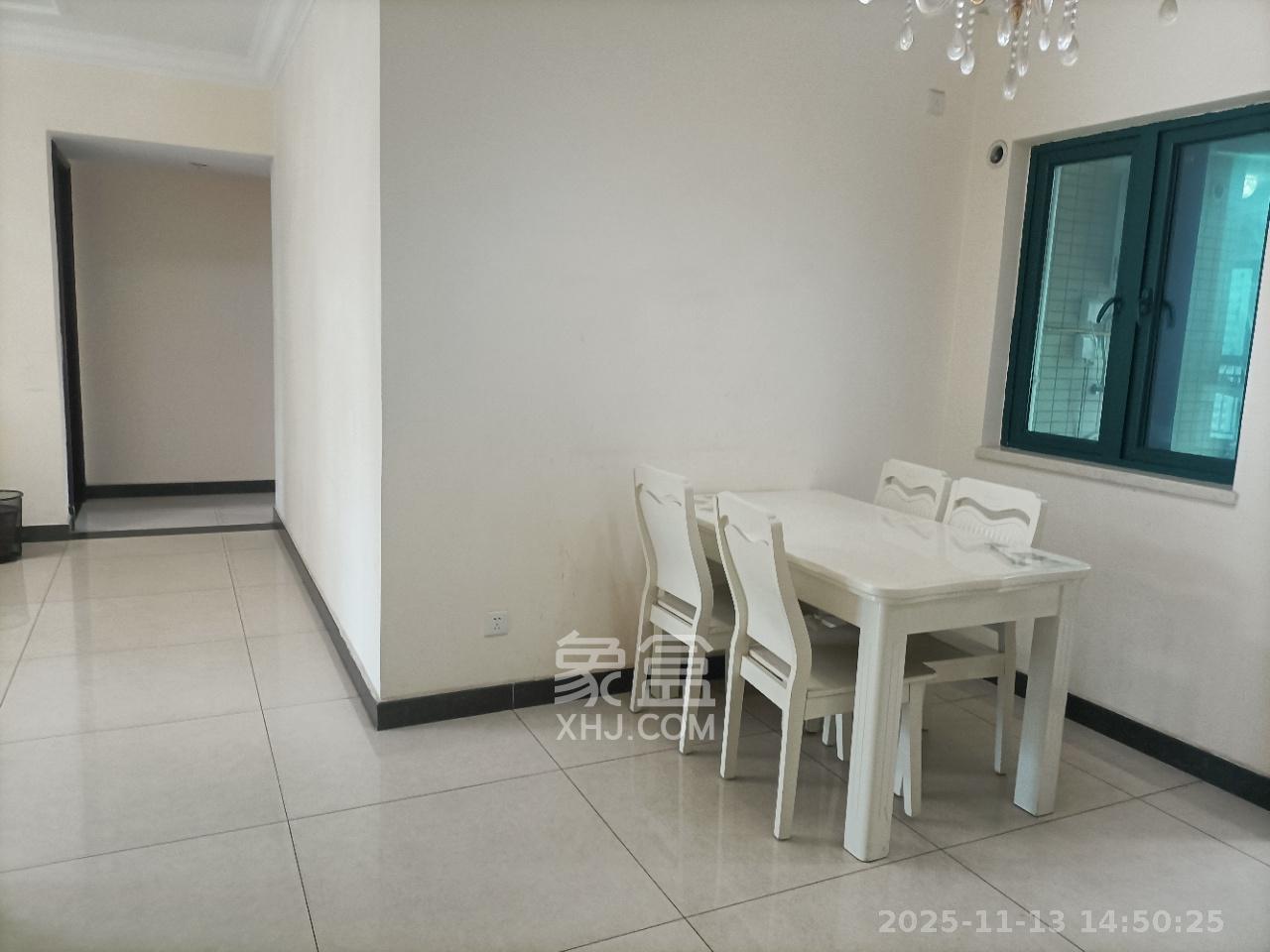 恒大雅苑 3室2厅2卫 2600.0元/月 恒大雅苑 3室2厅2卫 2600.0元/月室内图