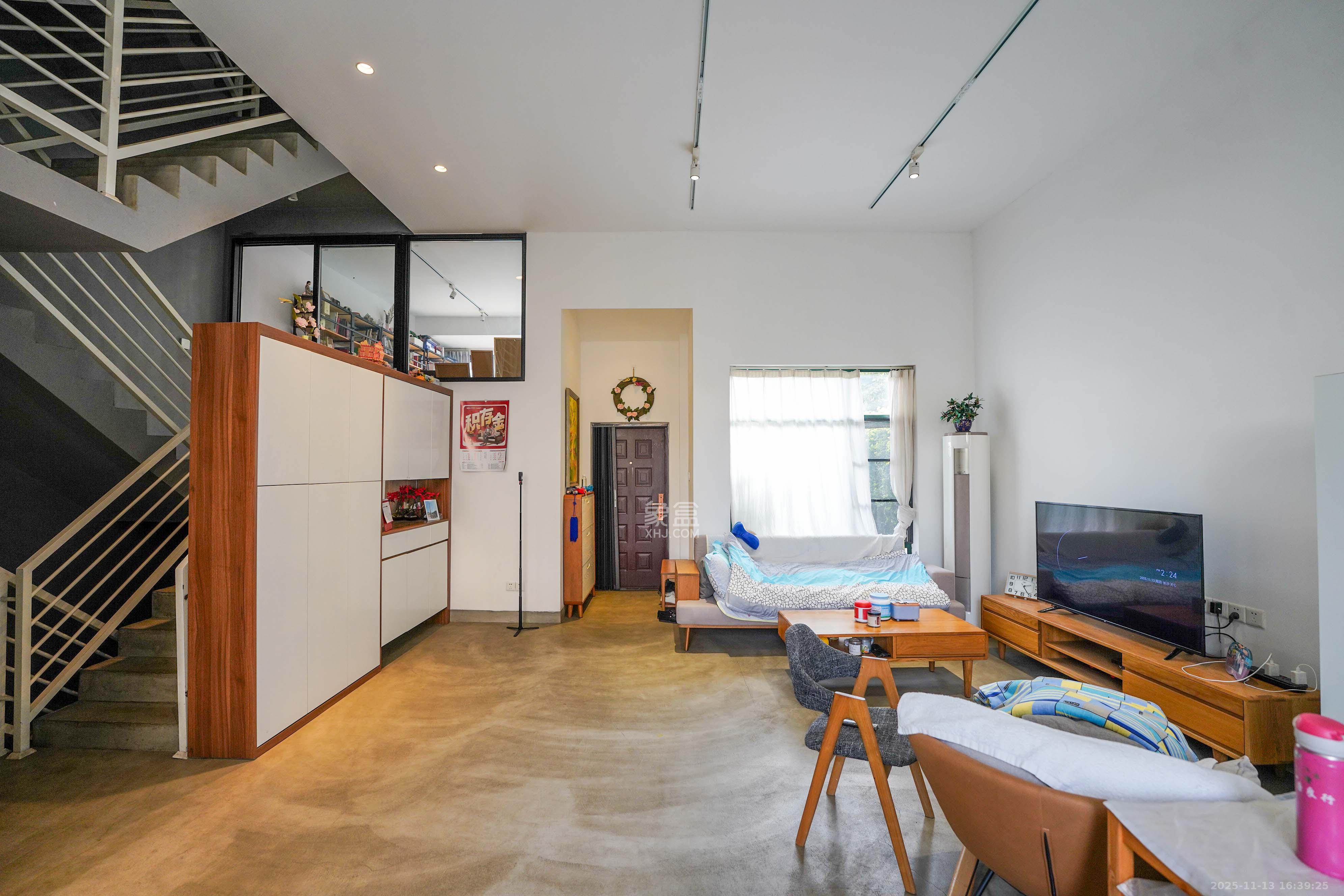 御邦  1室0厅0卫    298.0万客厅