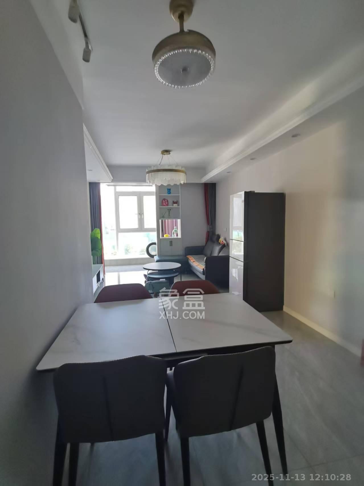 振业城三期  2室2厅1卫    3200.0元/月室内图