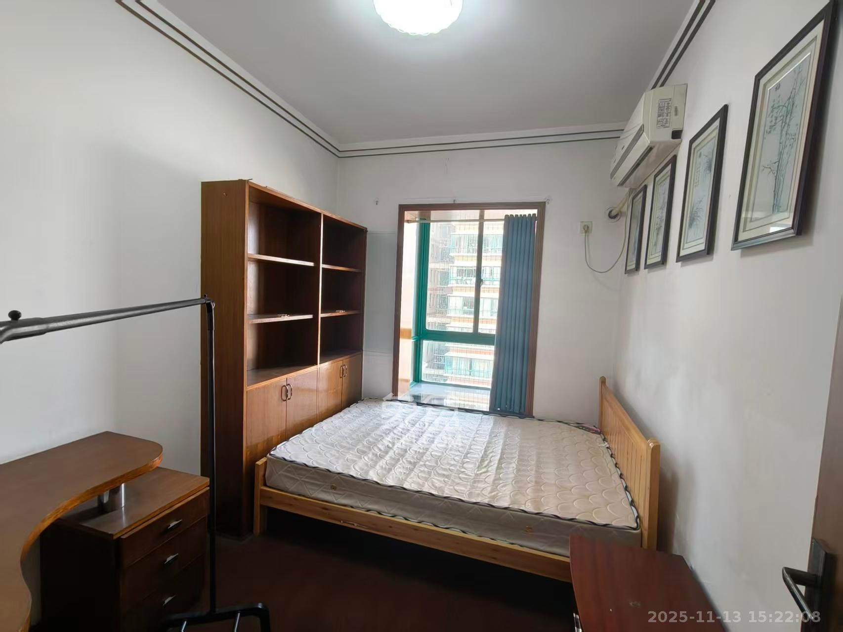 明城公寓  4室2厅1卫    2200.0元/月室内图