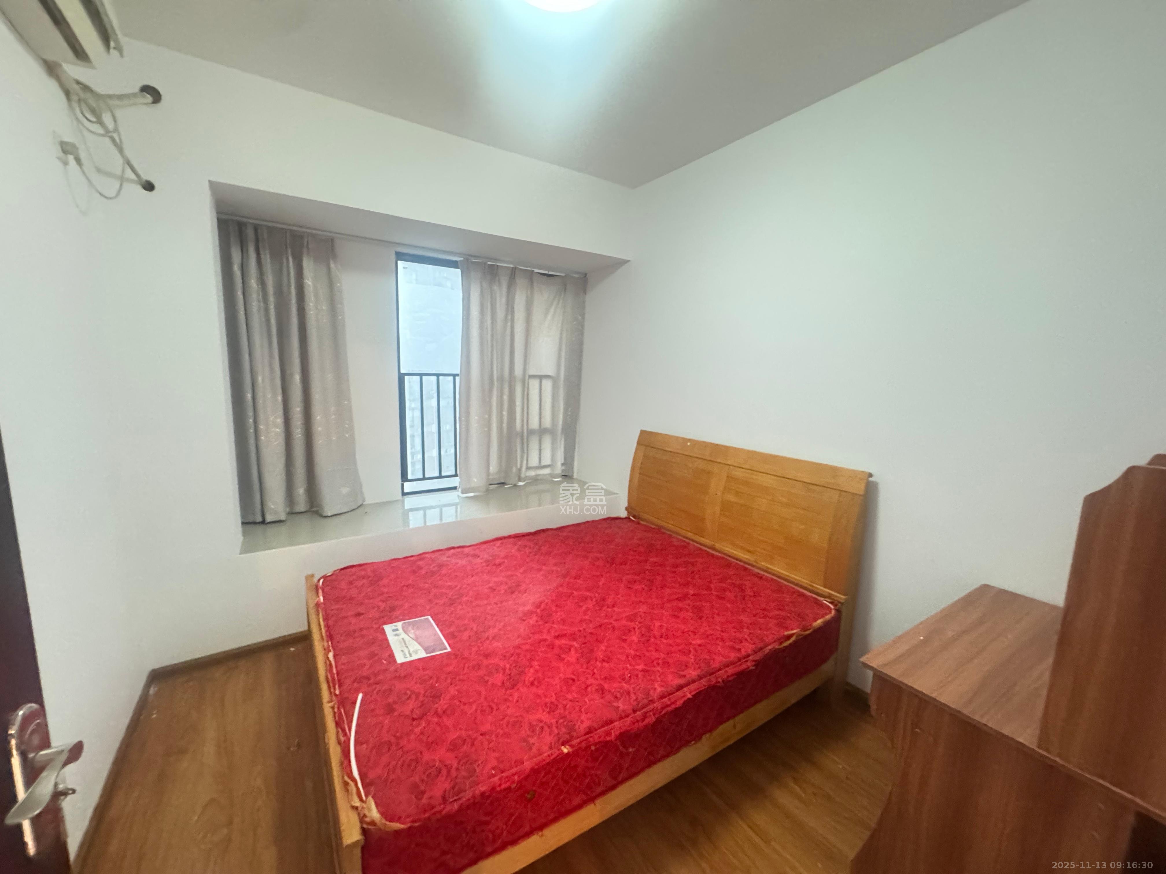 都市兰亭  3室2厅2卫    2100.0元/月室内图