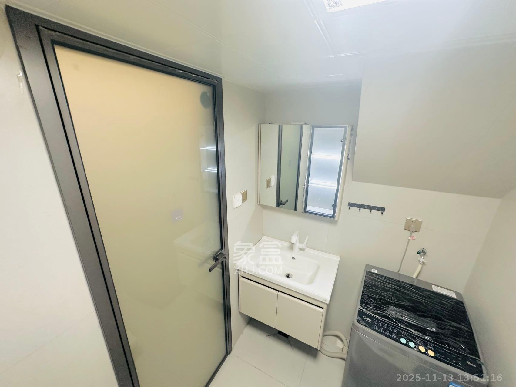 卓越伊景寓 1室0厅0卫 2200.0元/月 卓越伊景寓 1室0厅0卫 2200.0元/月室内图