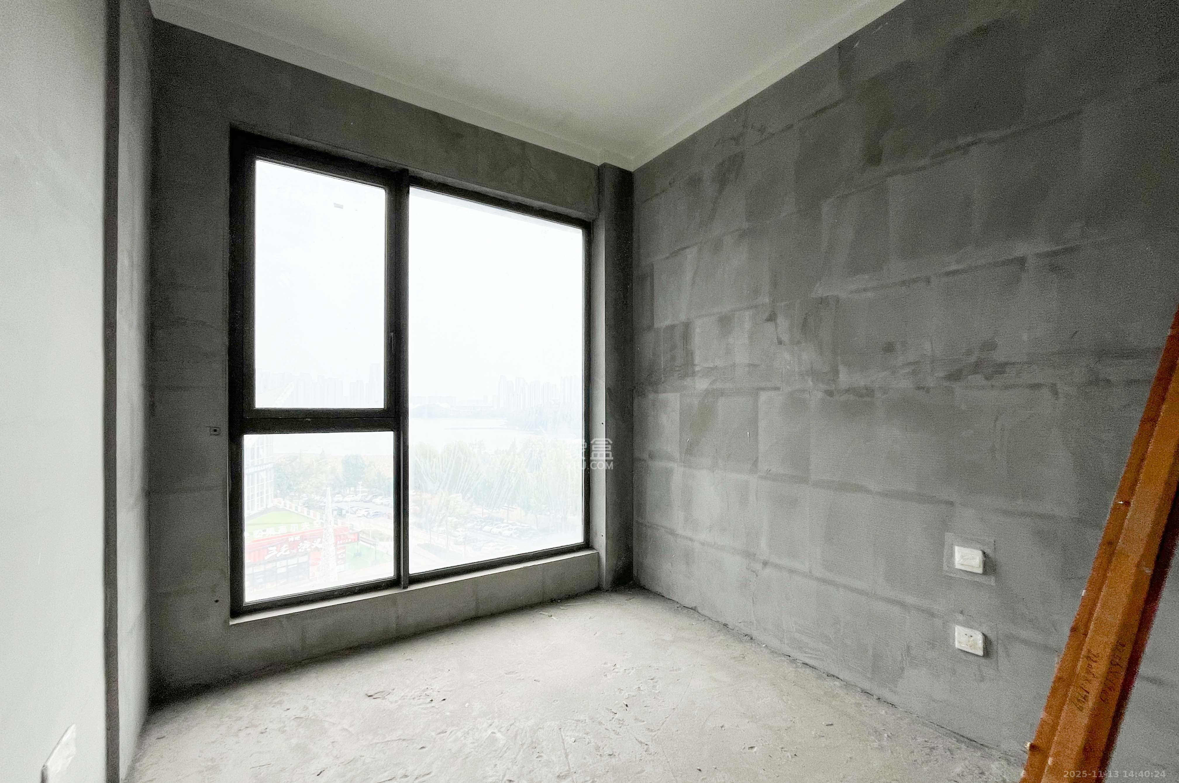 卓越浅水湾 4室2厅2卫 270.0万 卓越浅水湾 4室2厅2卫 270.0万其他