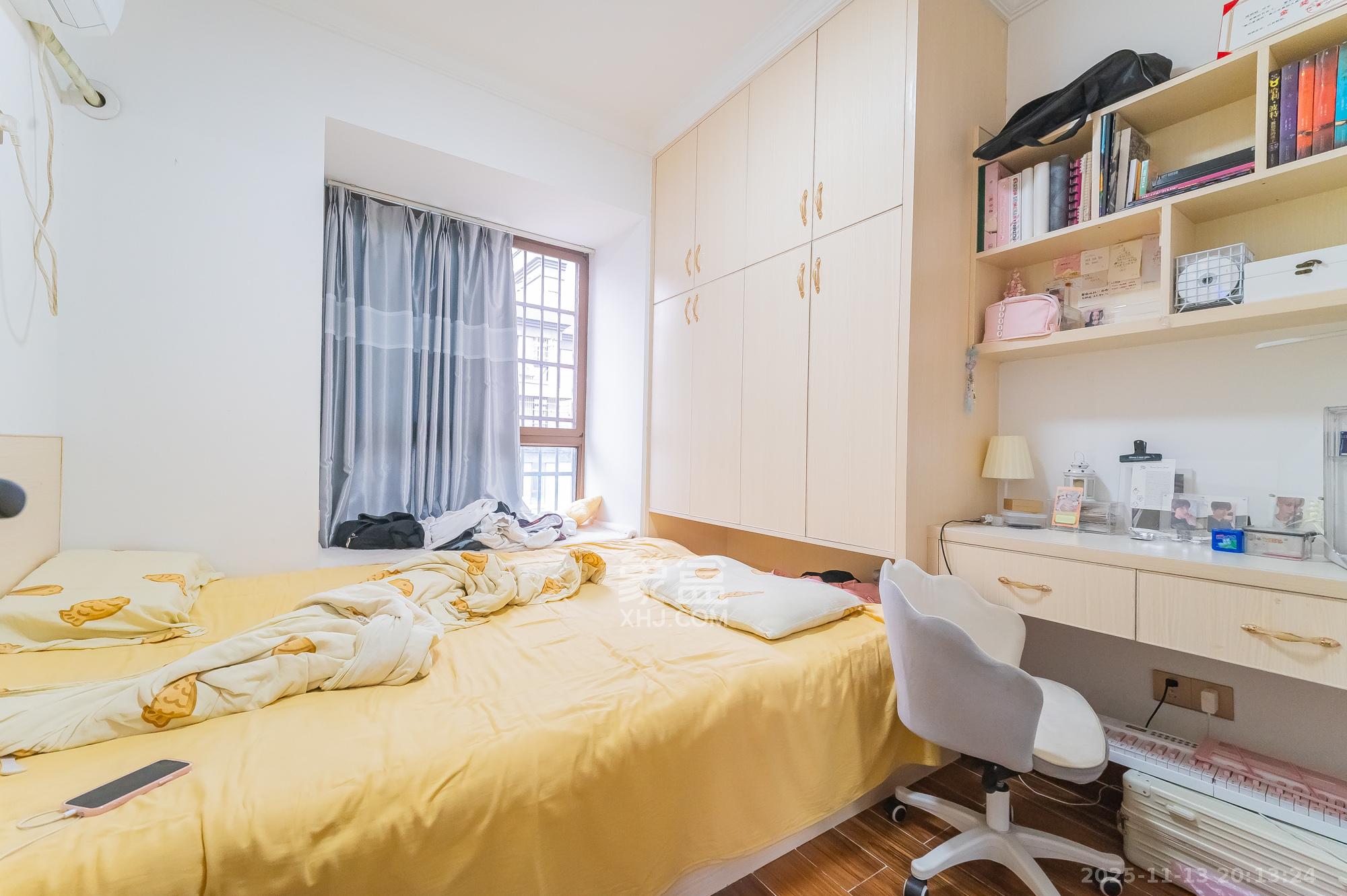 湖湾世景 3室2厅1卫 2100.0元/月 湖湾世景 3室2厅1卫 2100.0元/月室内图