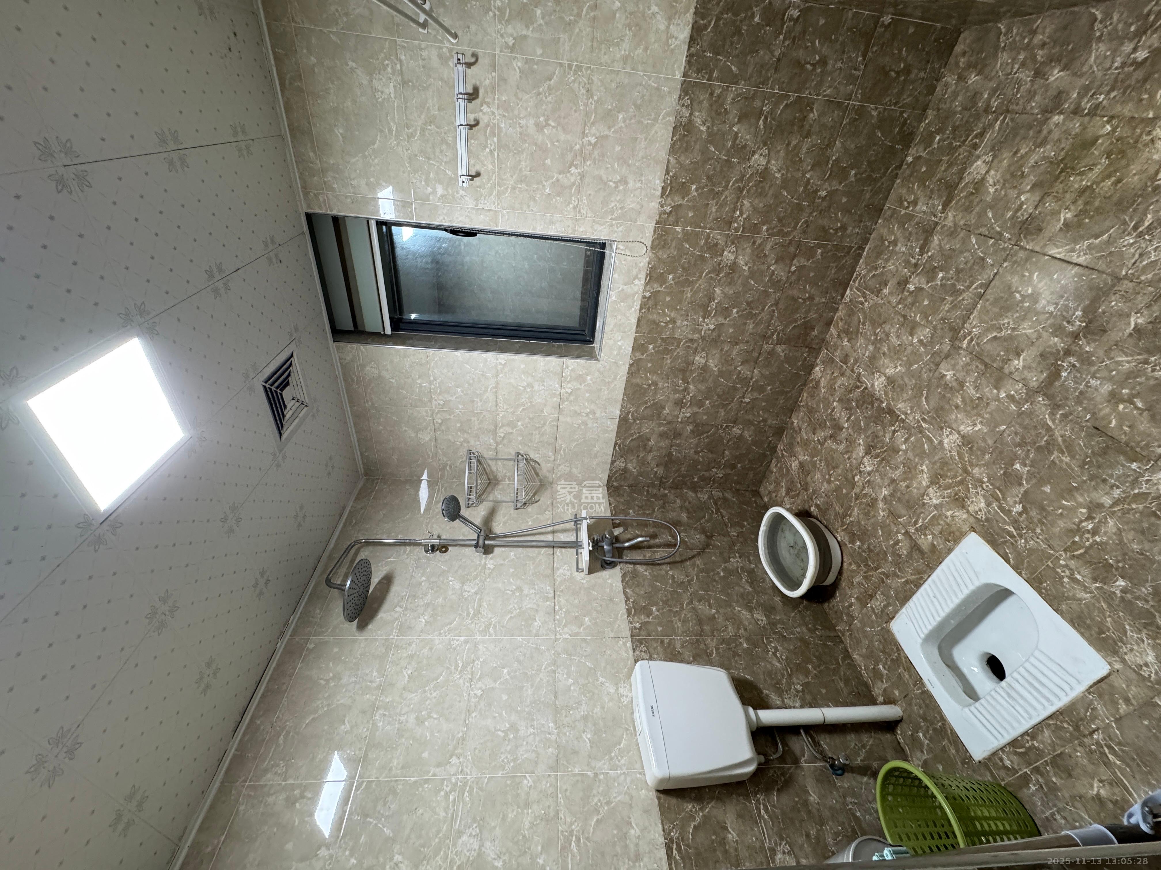 保利麓谷林语C区  2室1厅1卫    2300.0元/月室内图