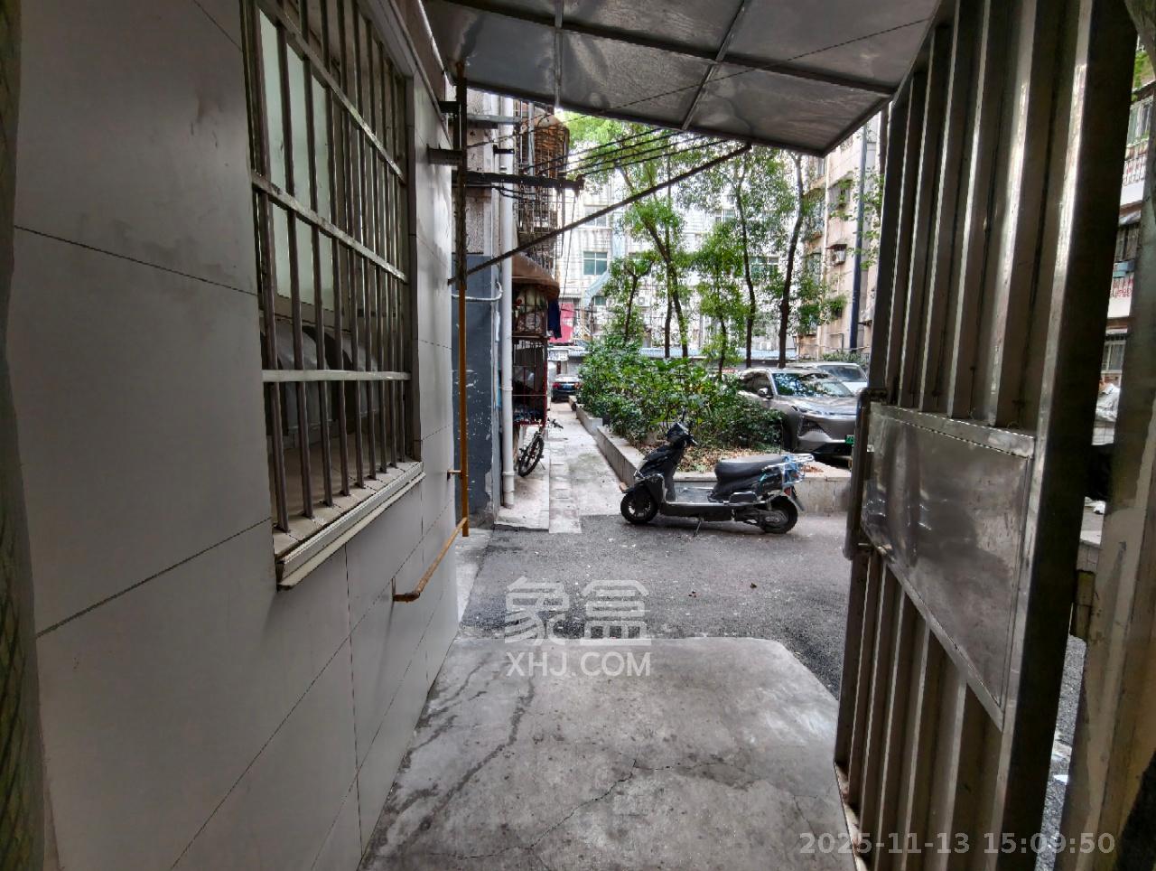 富雅坪社区（红墙巷）  1室0厅0卫    1500.0元/月室内图