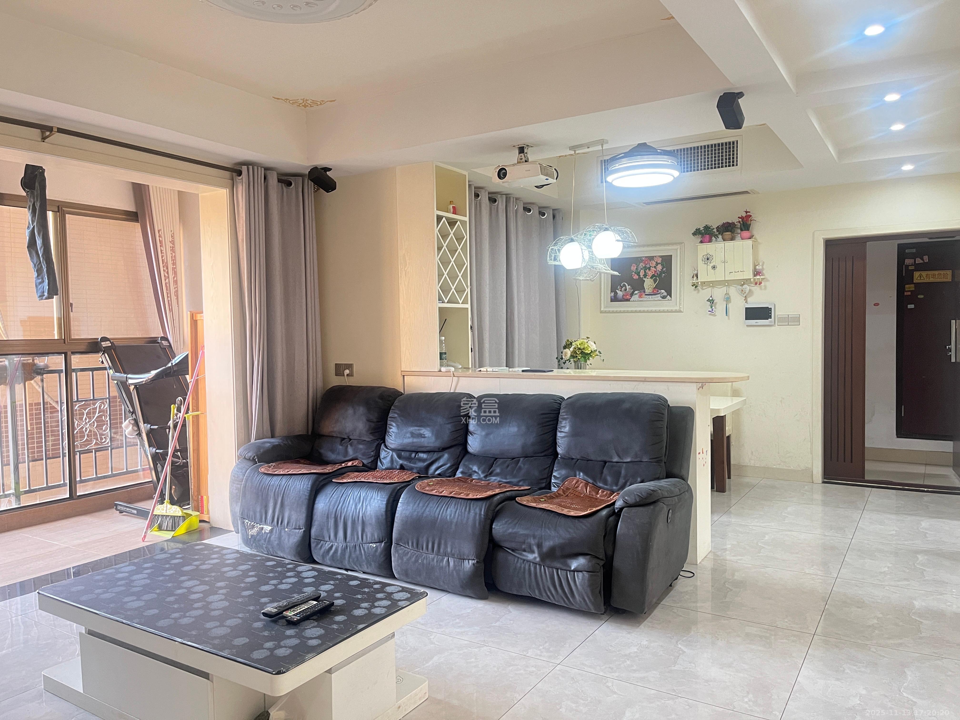 江山帝景雅典 3室2厅1卫 2300.0元/月 江山帝景雅典 3室2厅1卫 2300.0元/月室内图